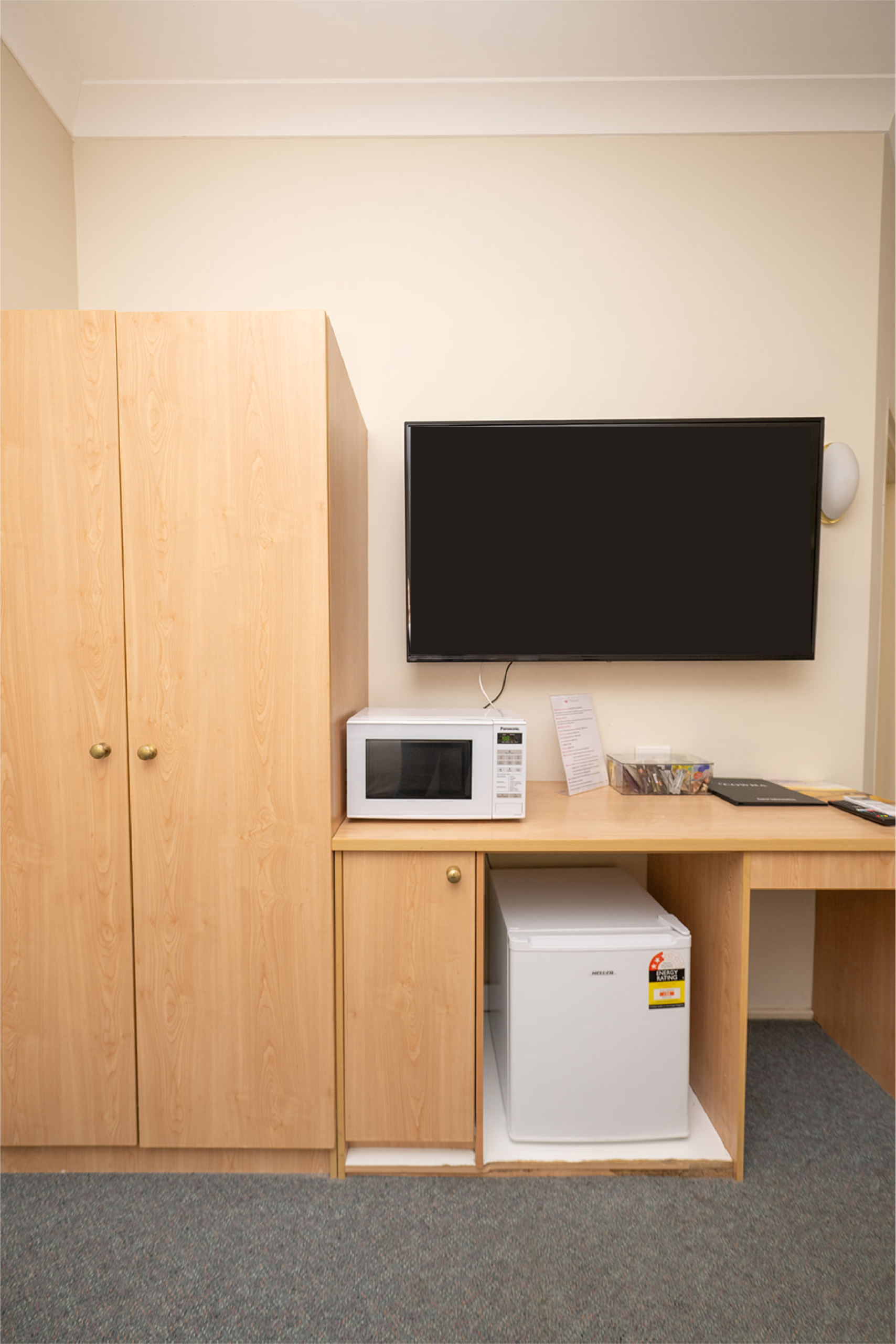 Room 2, Country Gardens Motor Inn, Cowra