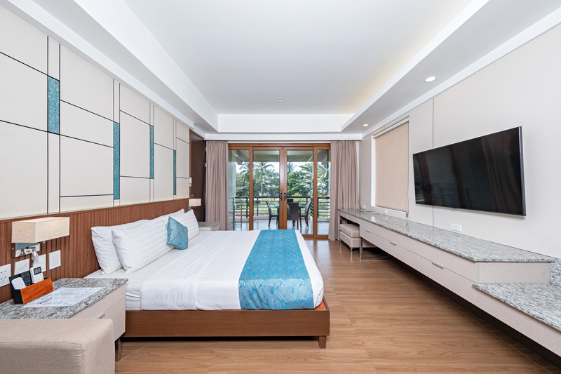 Room 2, Solina Beach & Nature Resort, Carles