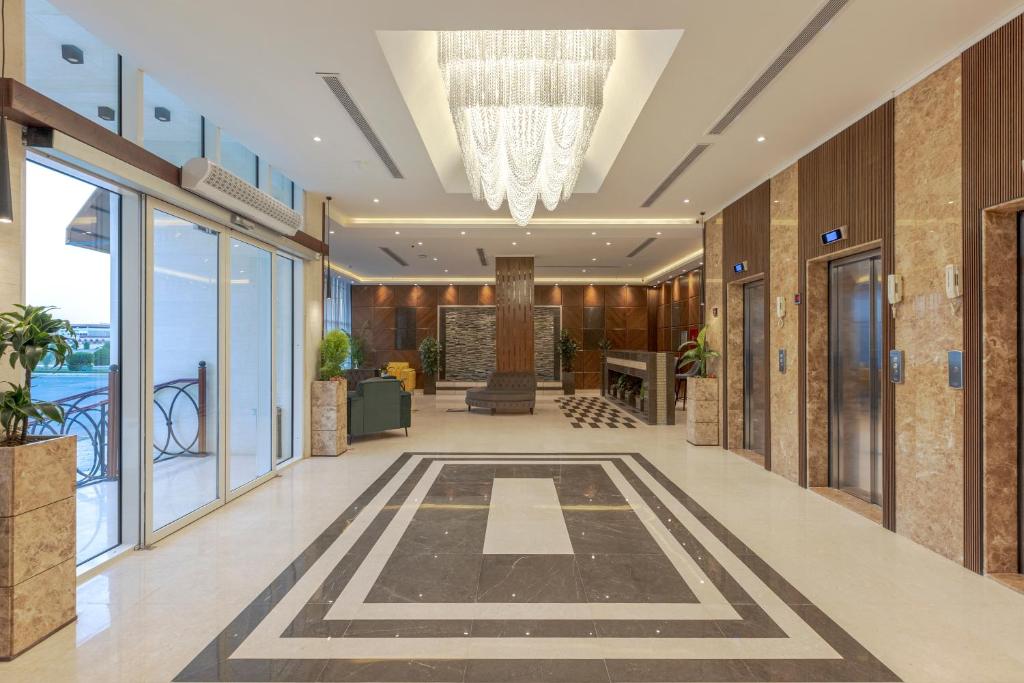 The Seasons Hotel-Abi Zur