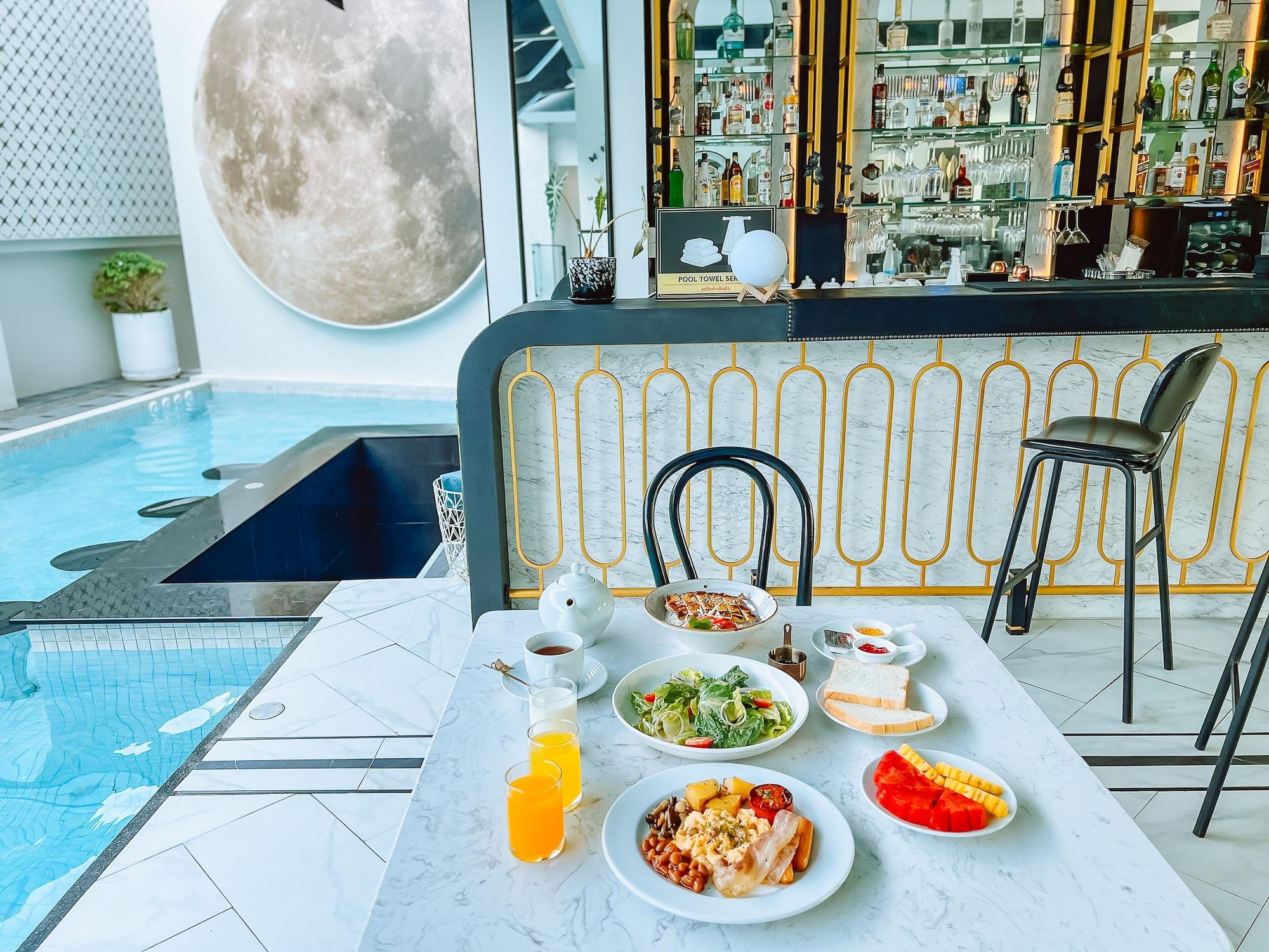 Ratri Hotel Phuket Old Town