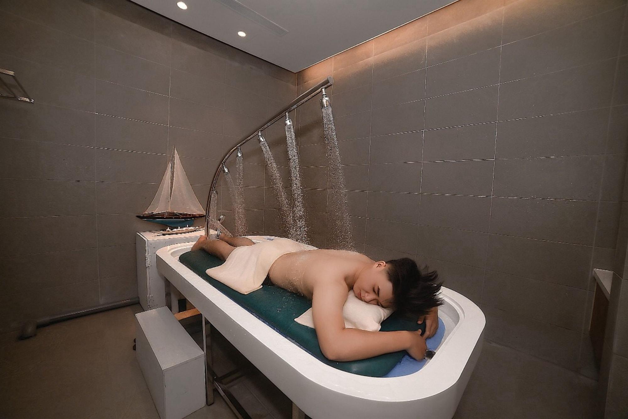 The Ocean Suites