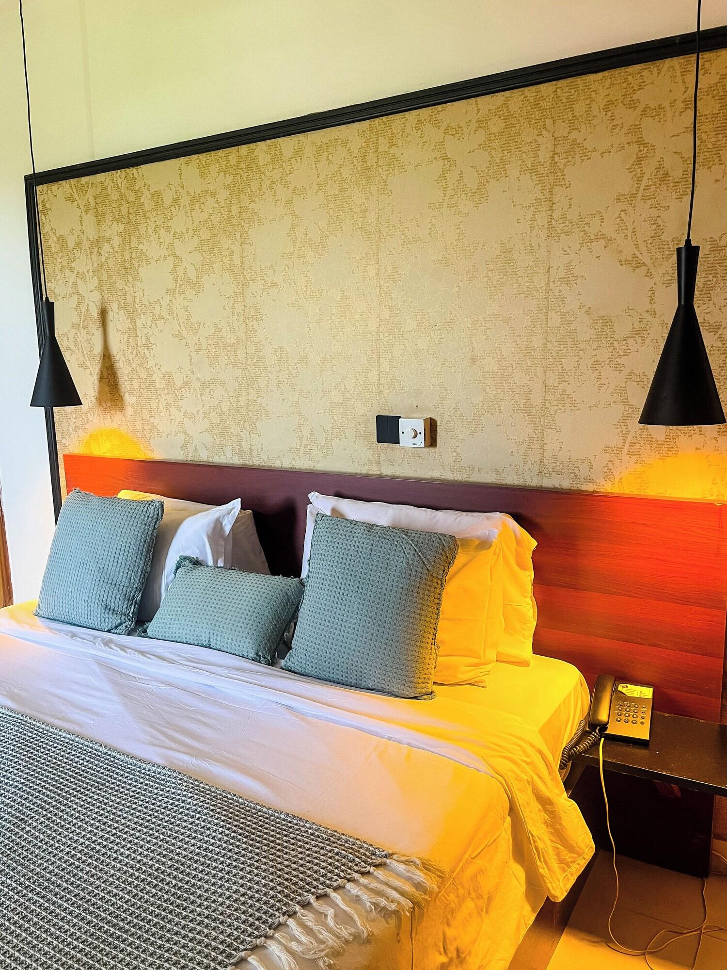 Rk Italian Boy Hotel
