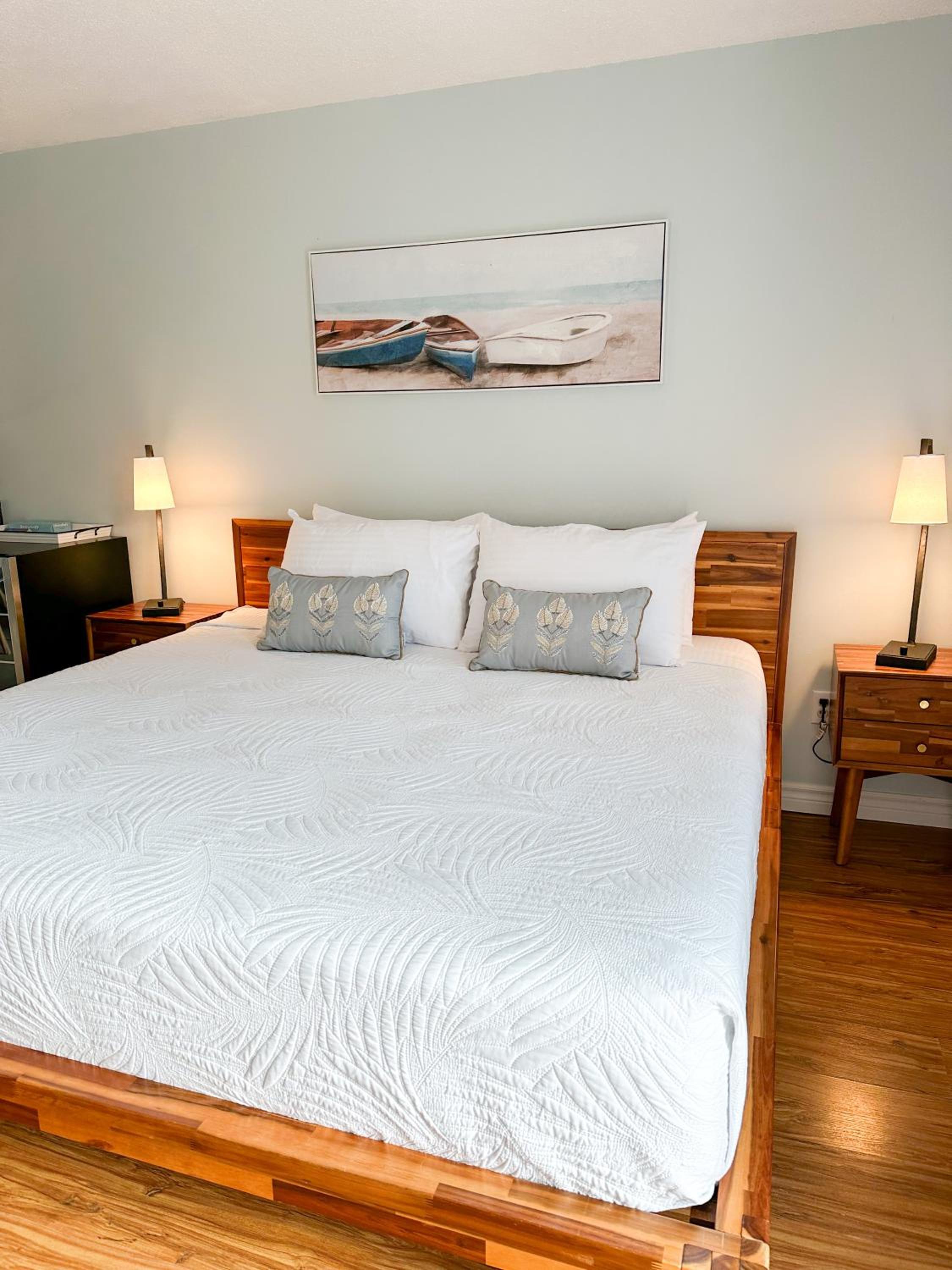General view 3, Oasis By The Bay Vacation Suites, Lake Hurron