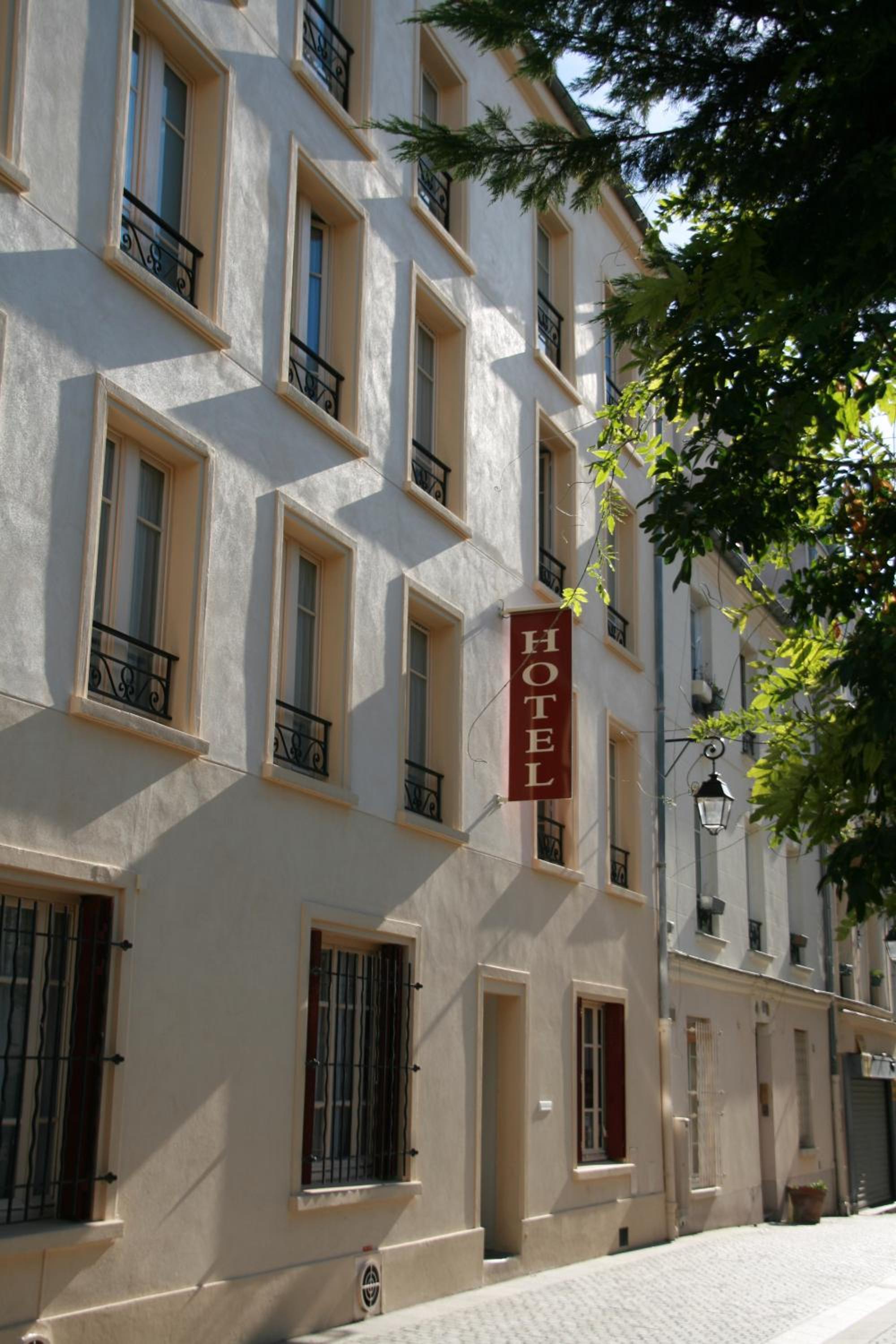 Hôtel Du Roussillon