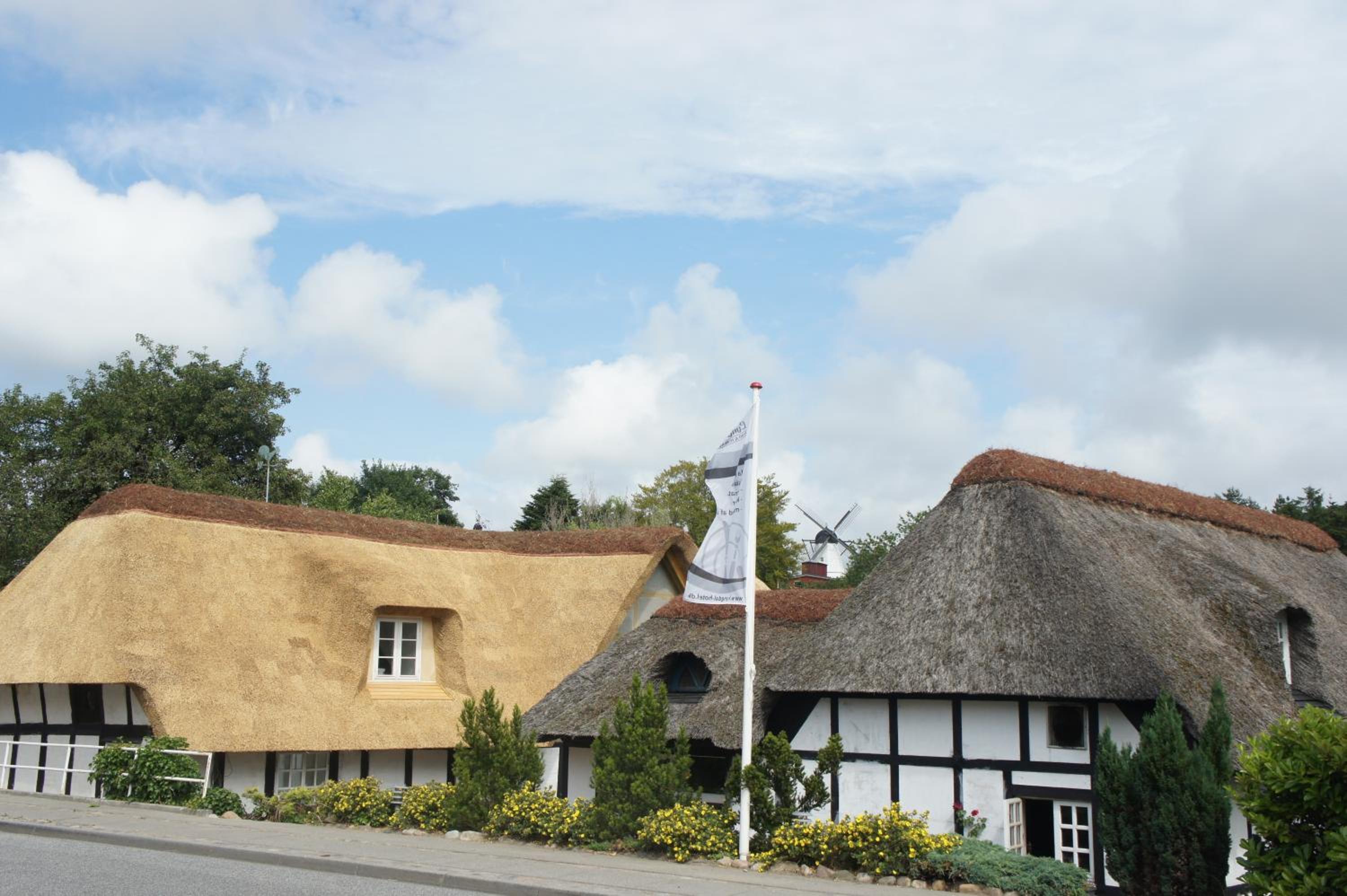 Lyng Dal Hotel Og Restaurant