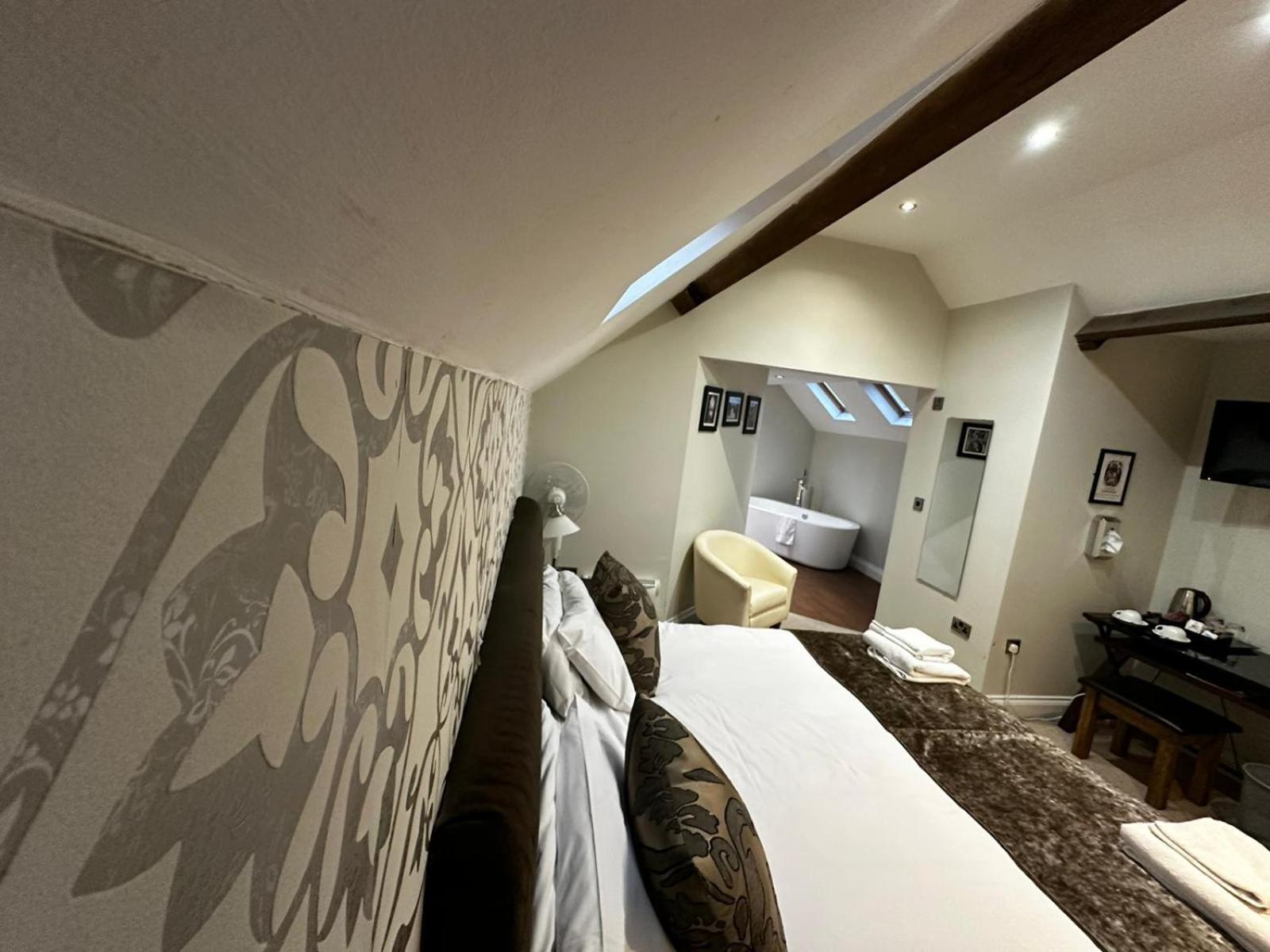 Double room, deluxe, grand