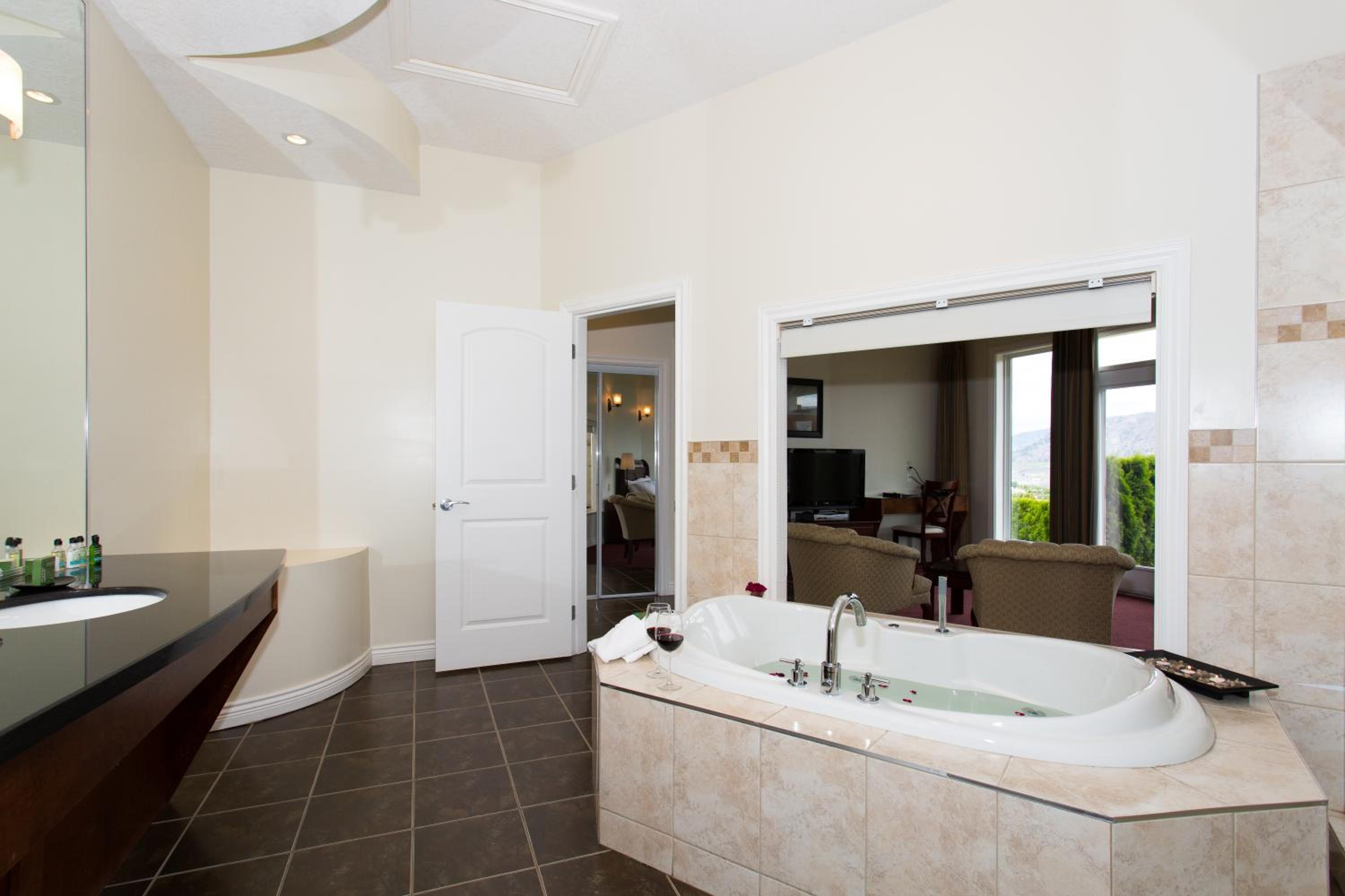 General view 5, Shiraz Villa, Okanagan-Similkameen