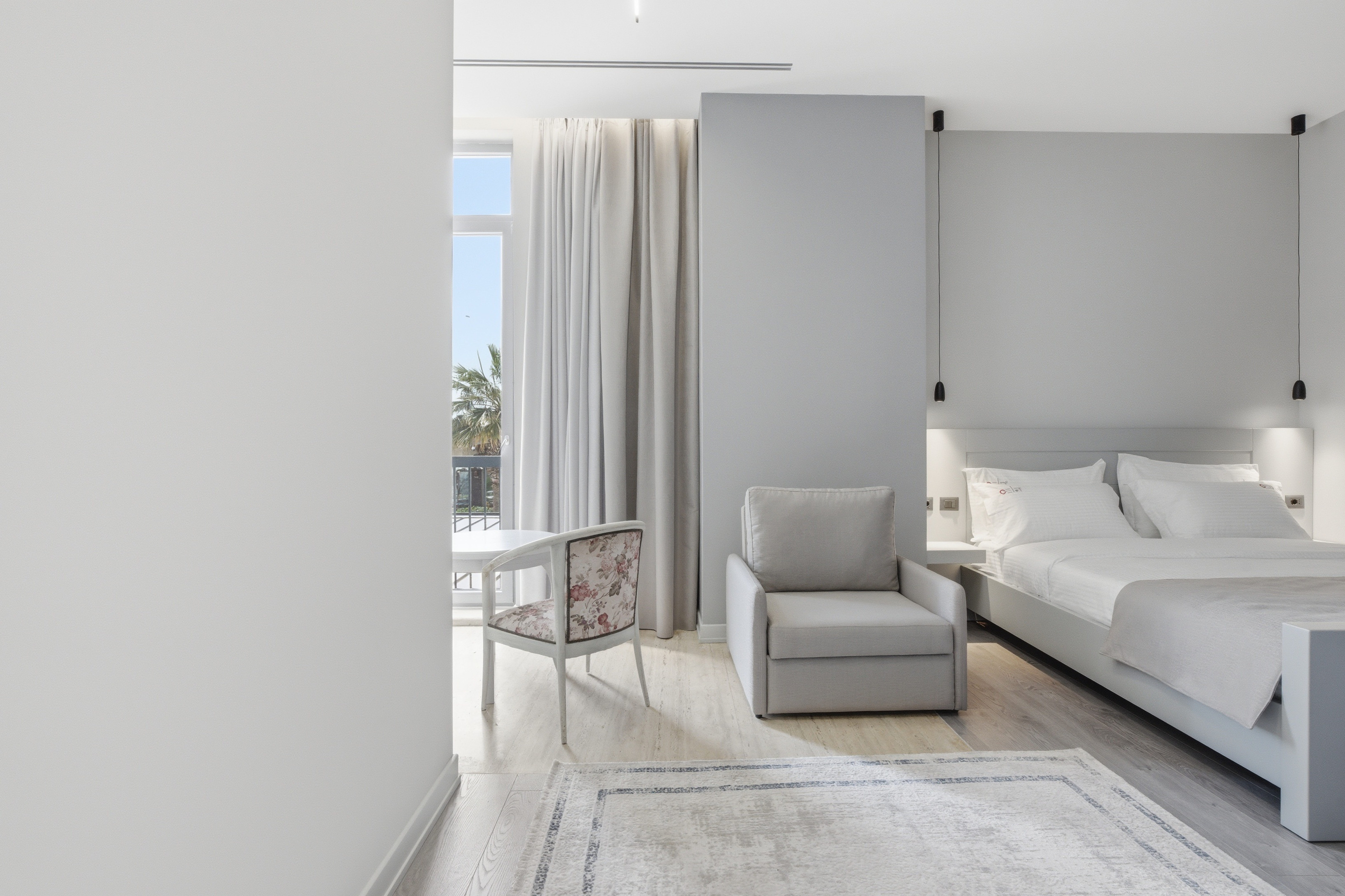 Camera tripla, deluxe, vista parziale sul mare