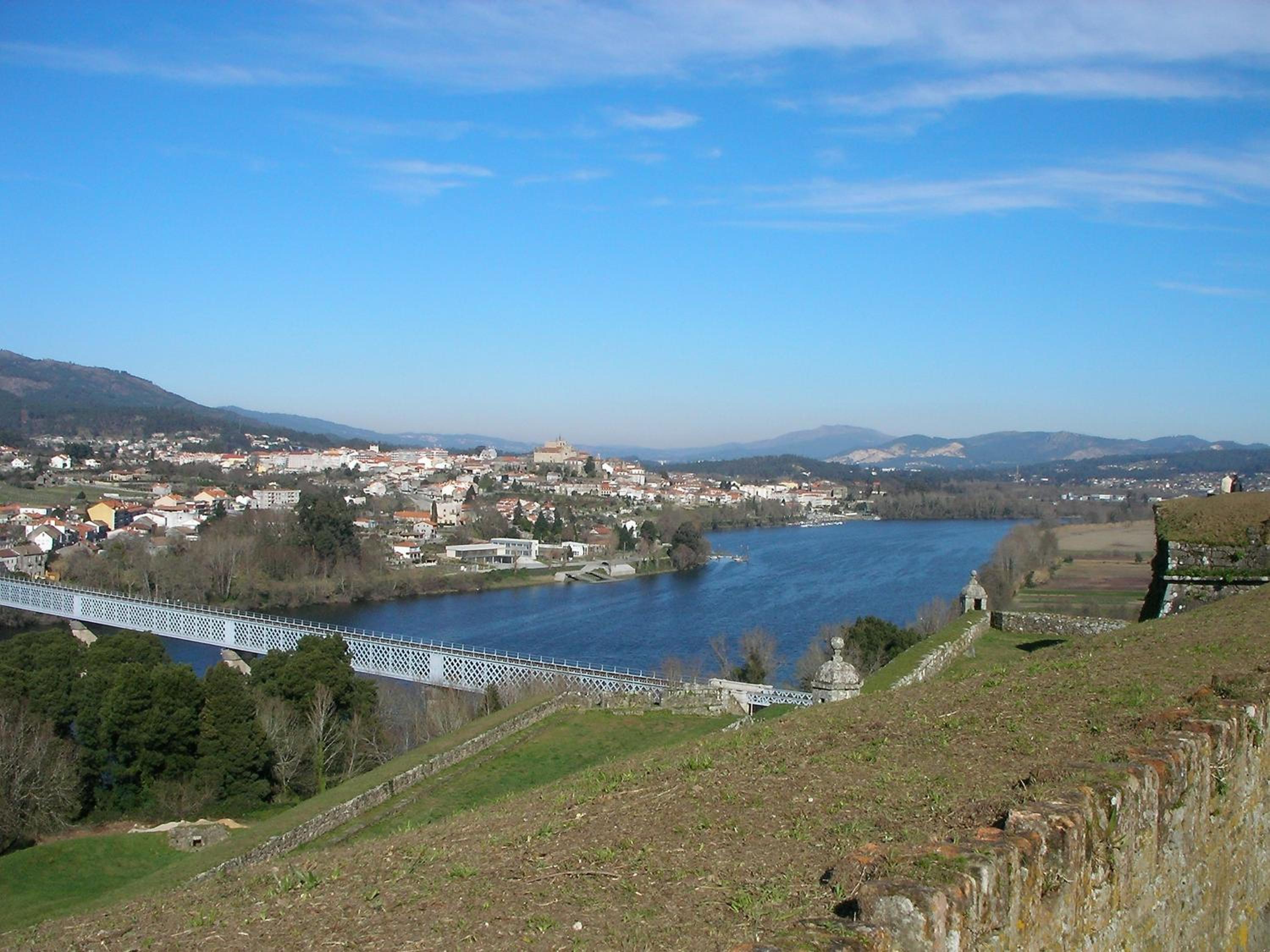 Cruceiro Do Monte