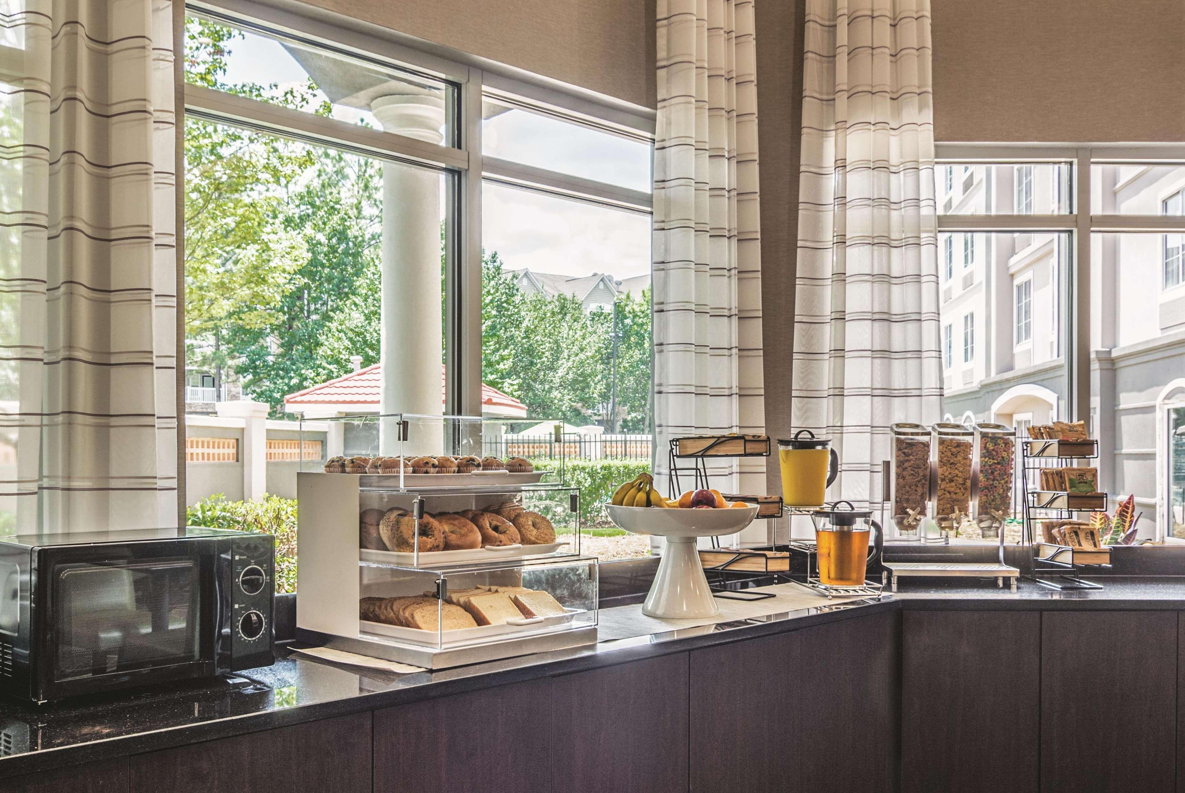 La Quinta Inn & Suites Atlanta - Perimeter
