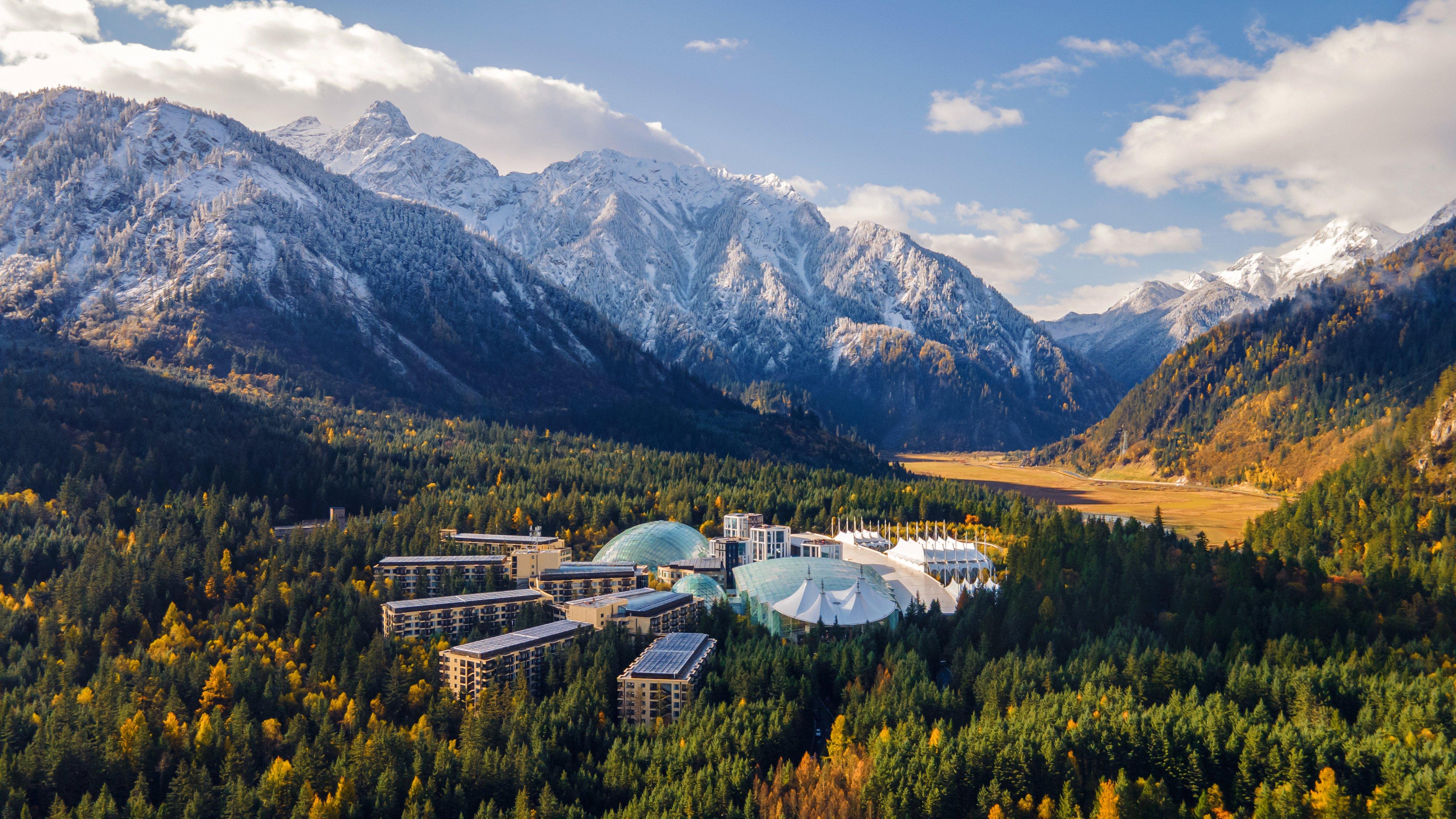 InterContinental Resort Jiuzhai Paradise by null