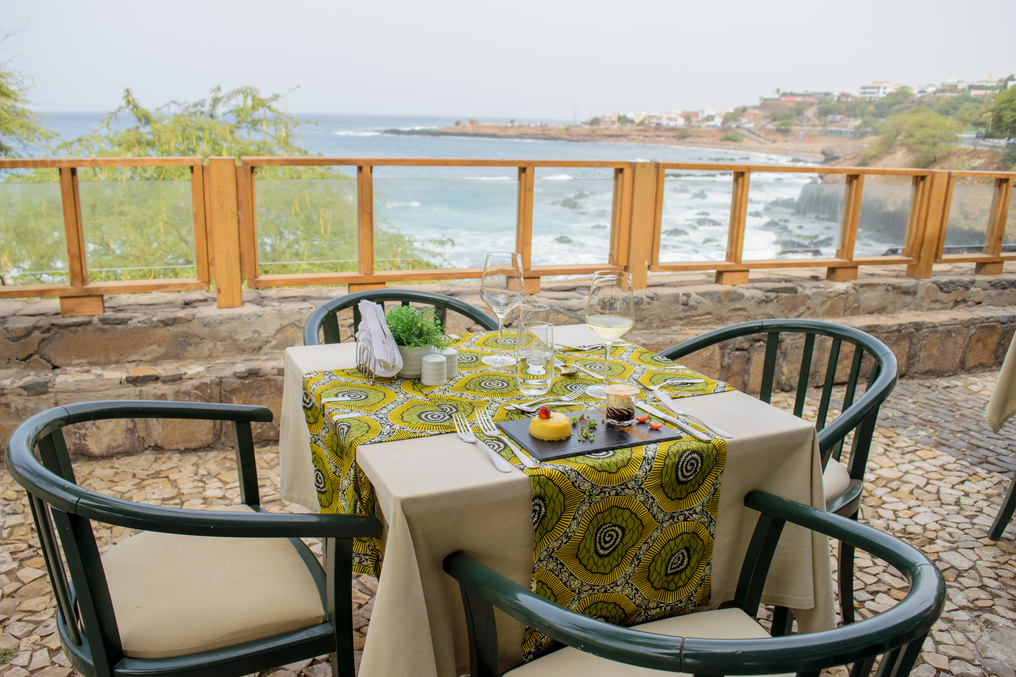 Hotel Oasis Atlantico Praiamar by null