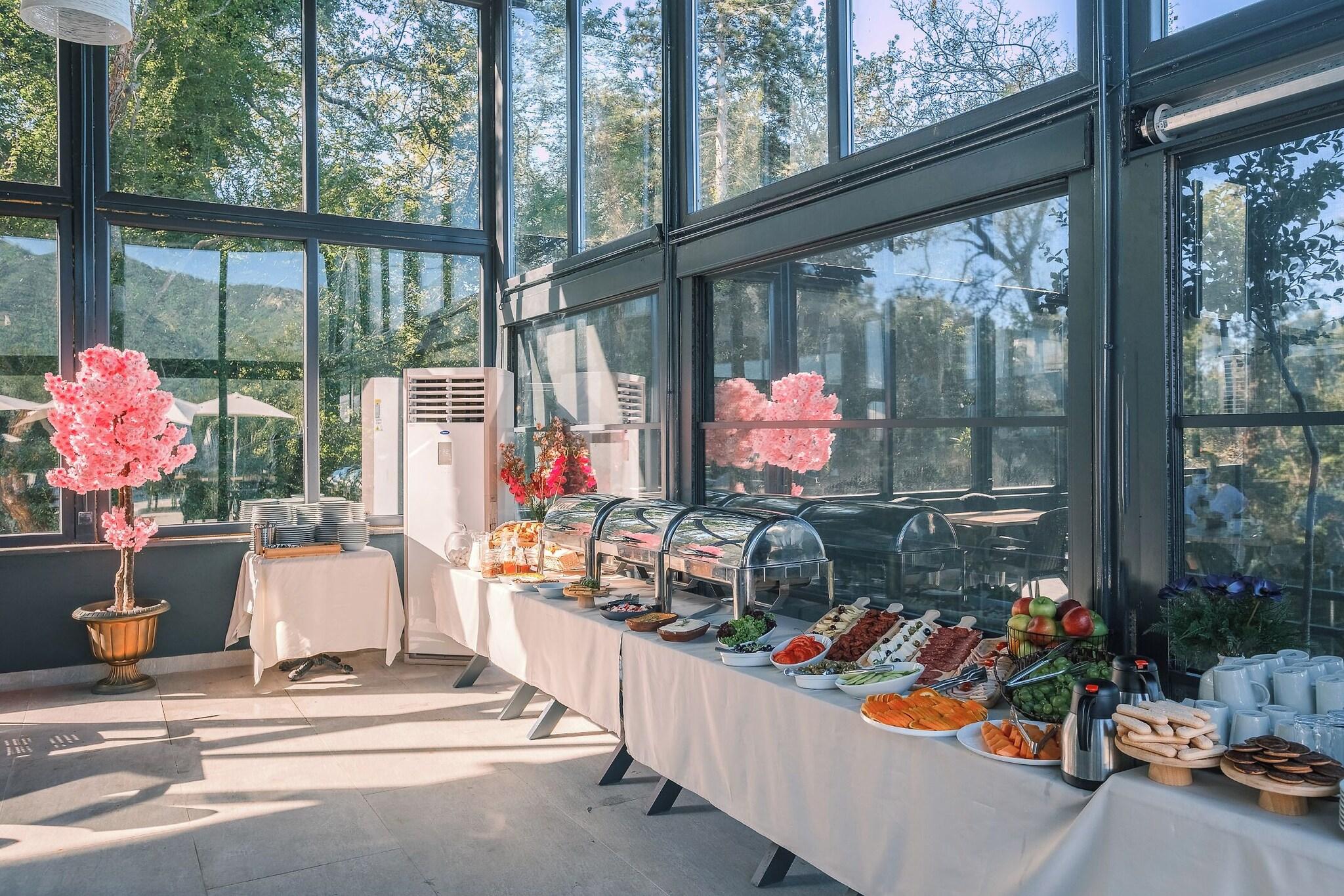 Montenegro Lodge