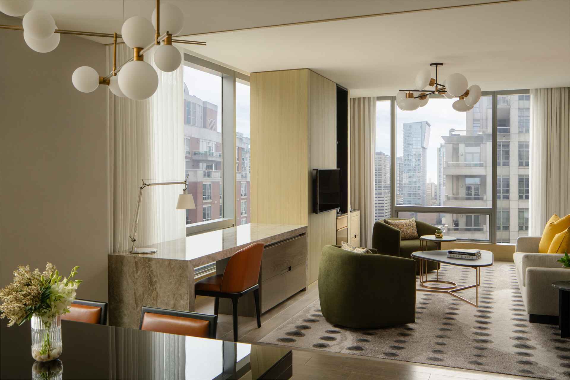 Four Seasons Hotel Toronto by null