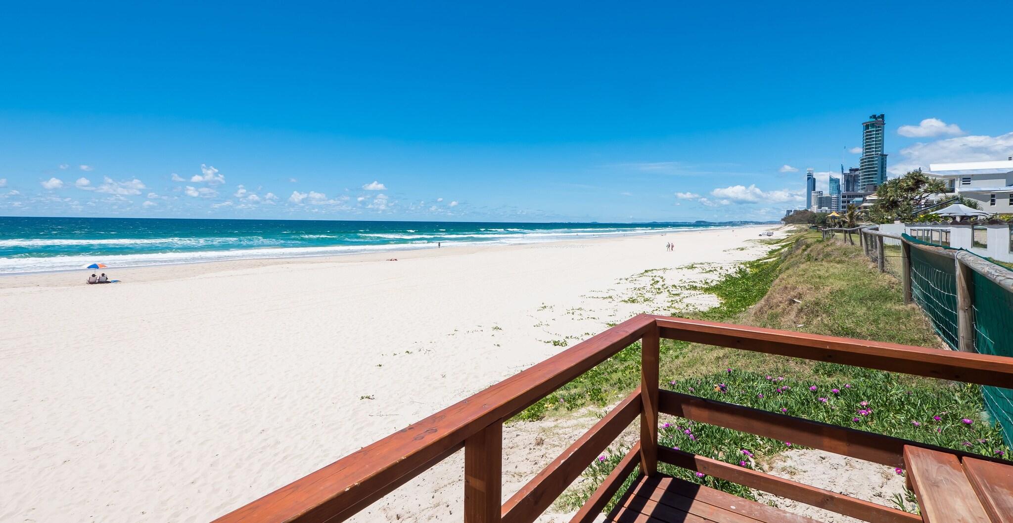 Pacific Views Resort by null