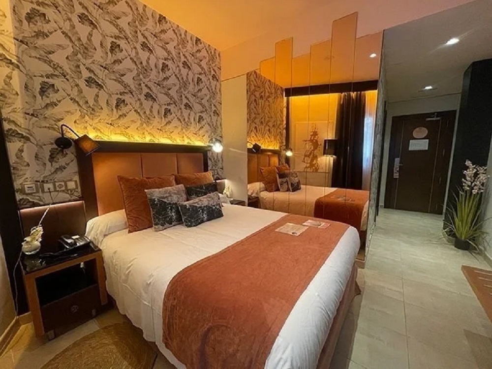 On Aleta Room