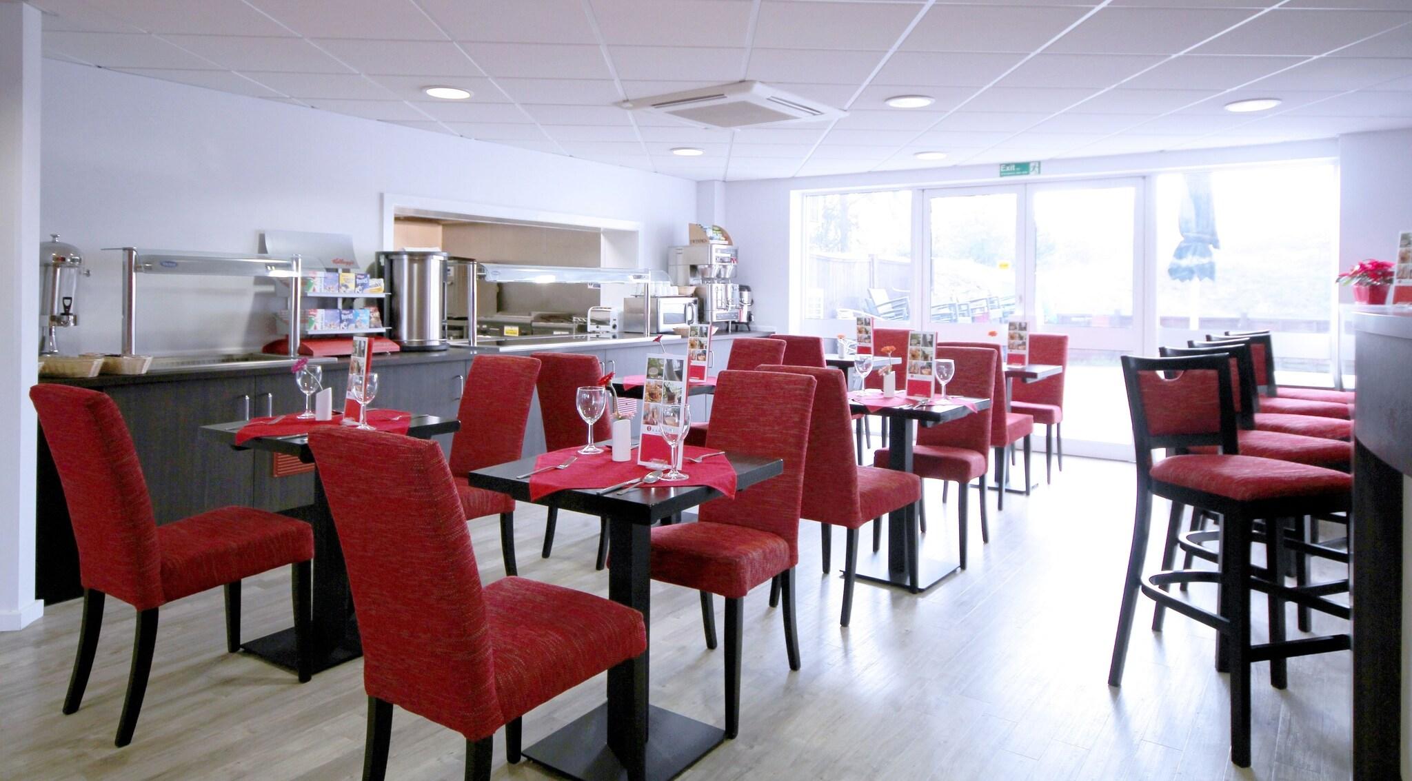 Days Inn By Wyndham London Stansted Airport