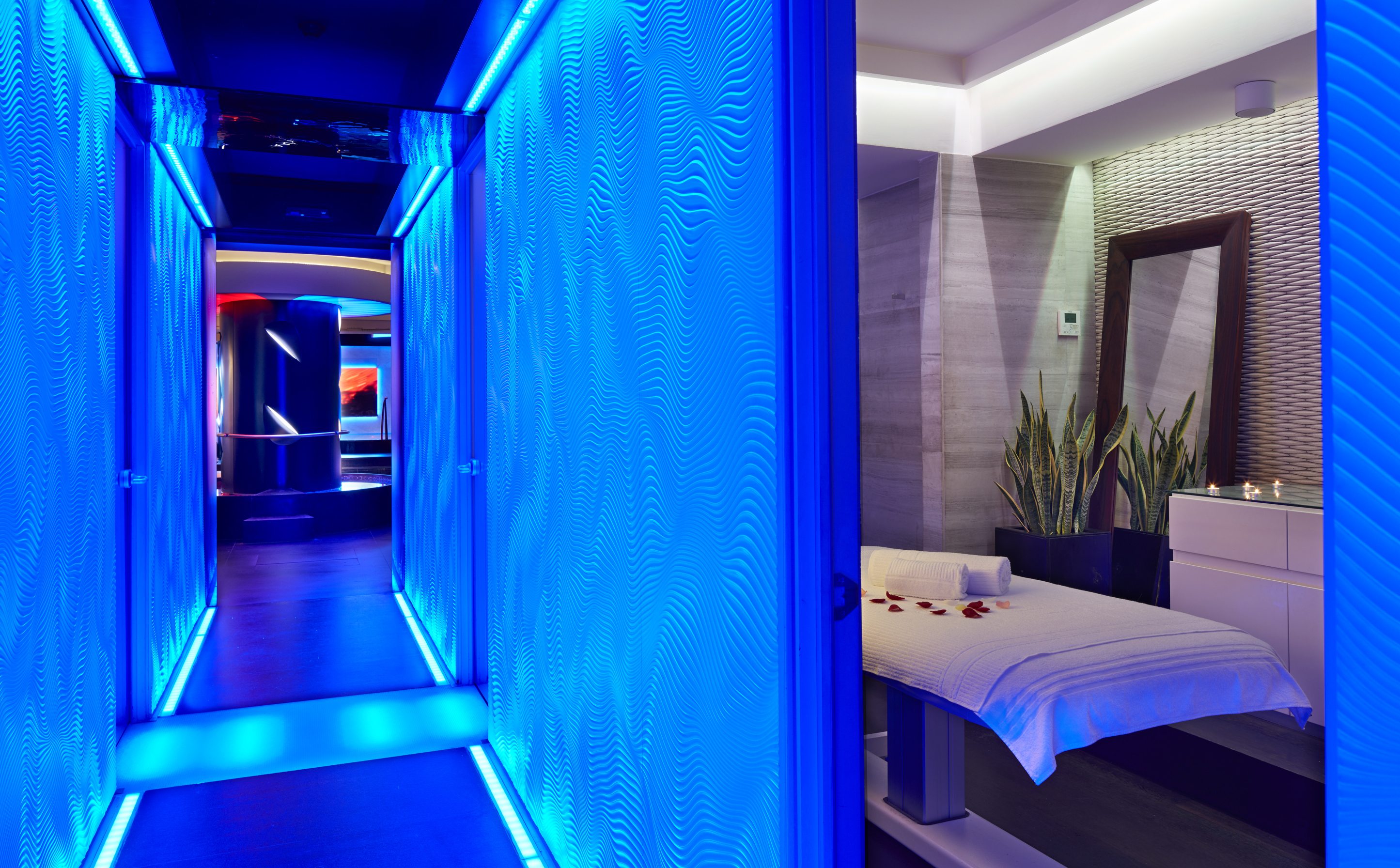 Romeo Hotel - Naples by null