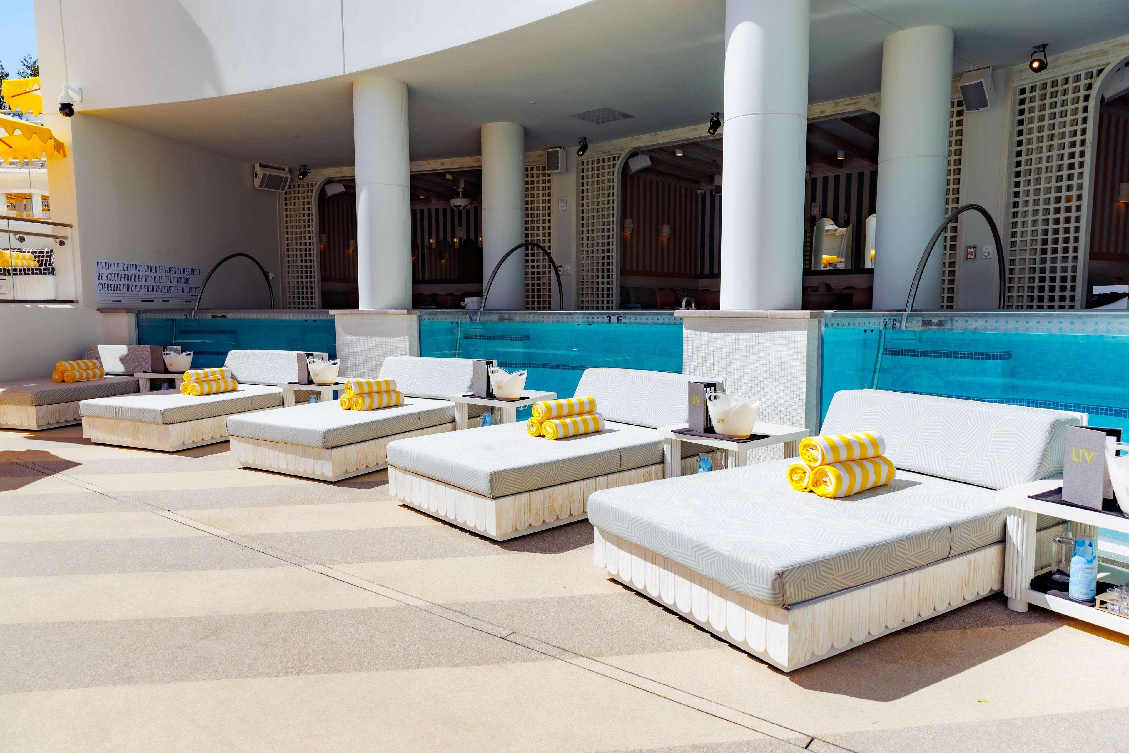 Fontainebleau Las Vegas by null