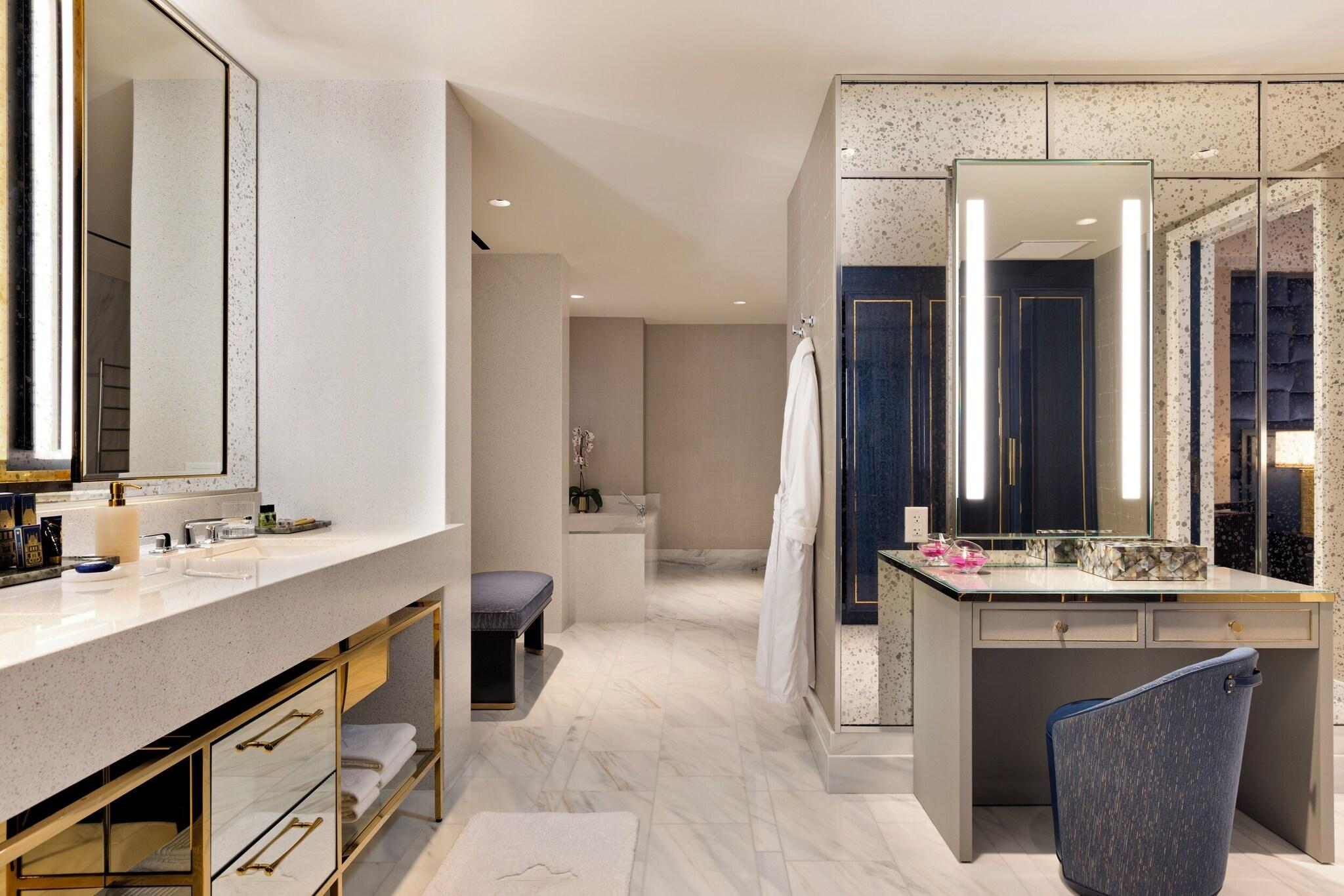 Fontainebleau Las Vegas by null