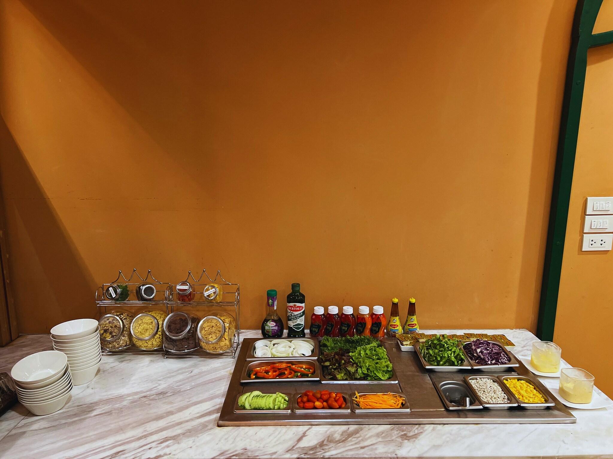 Sunday Villa Sirilanna Hotel by null