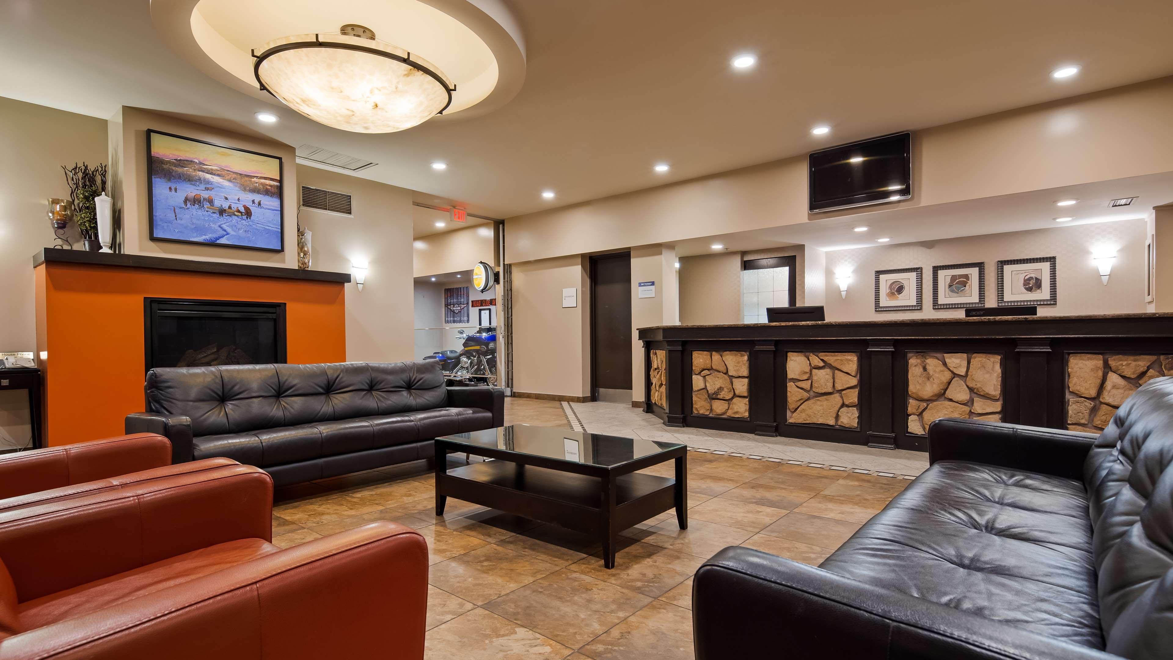 Seven Oaks Hotel Regina