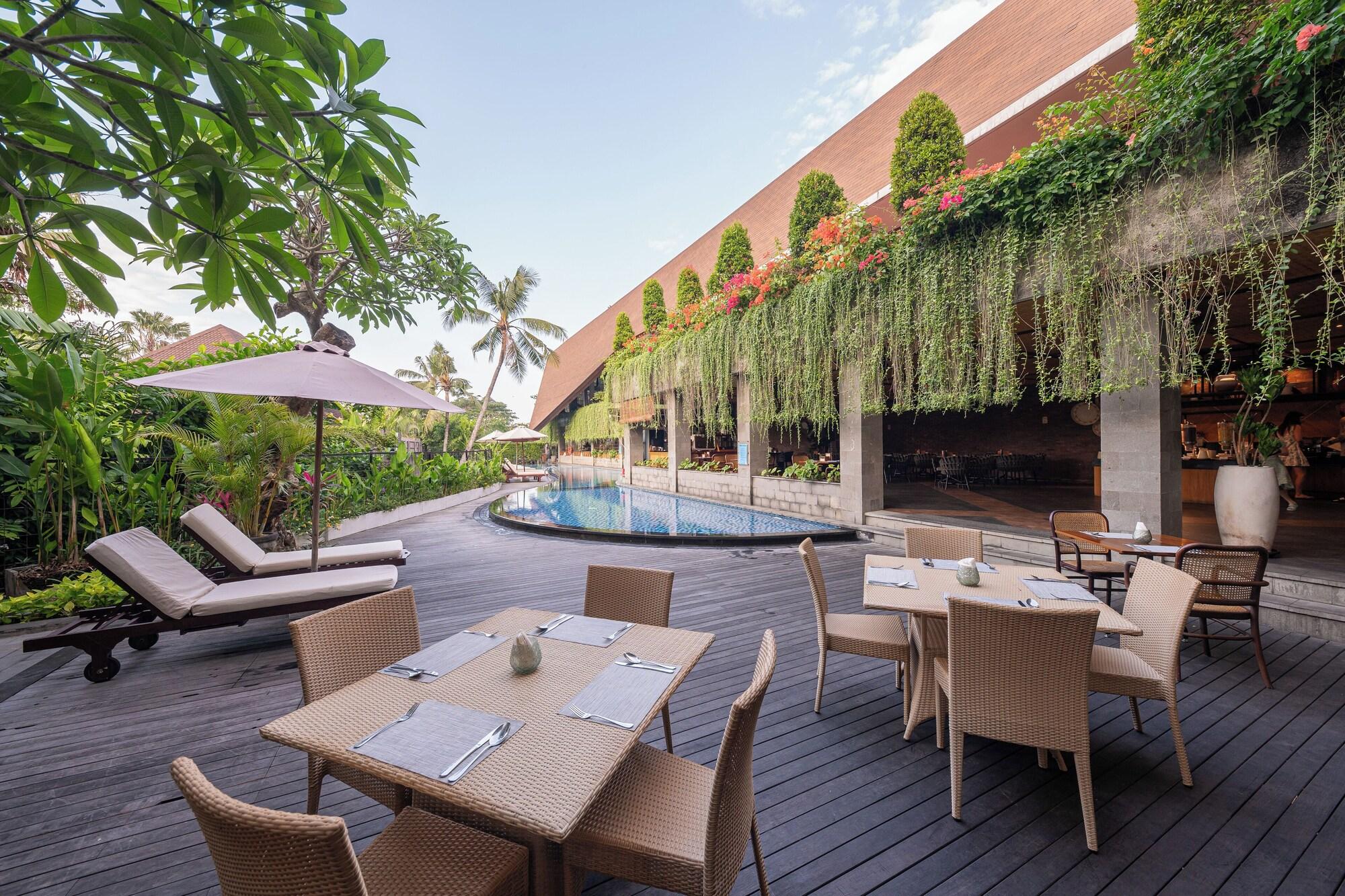Kayumas Seminyak Resort