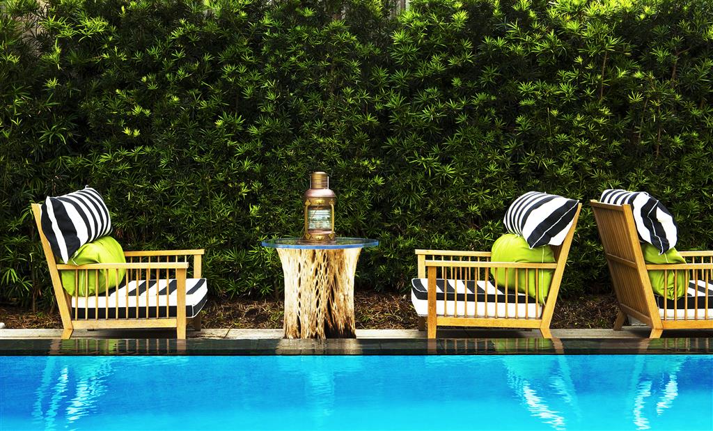 W South Beach by null