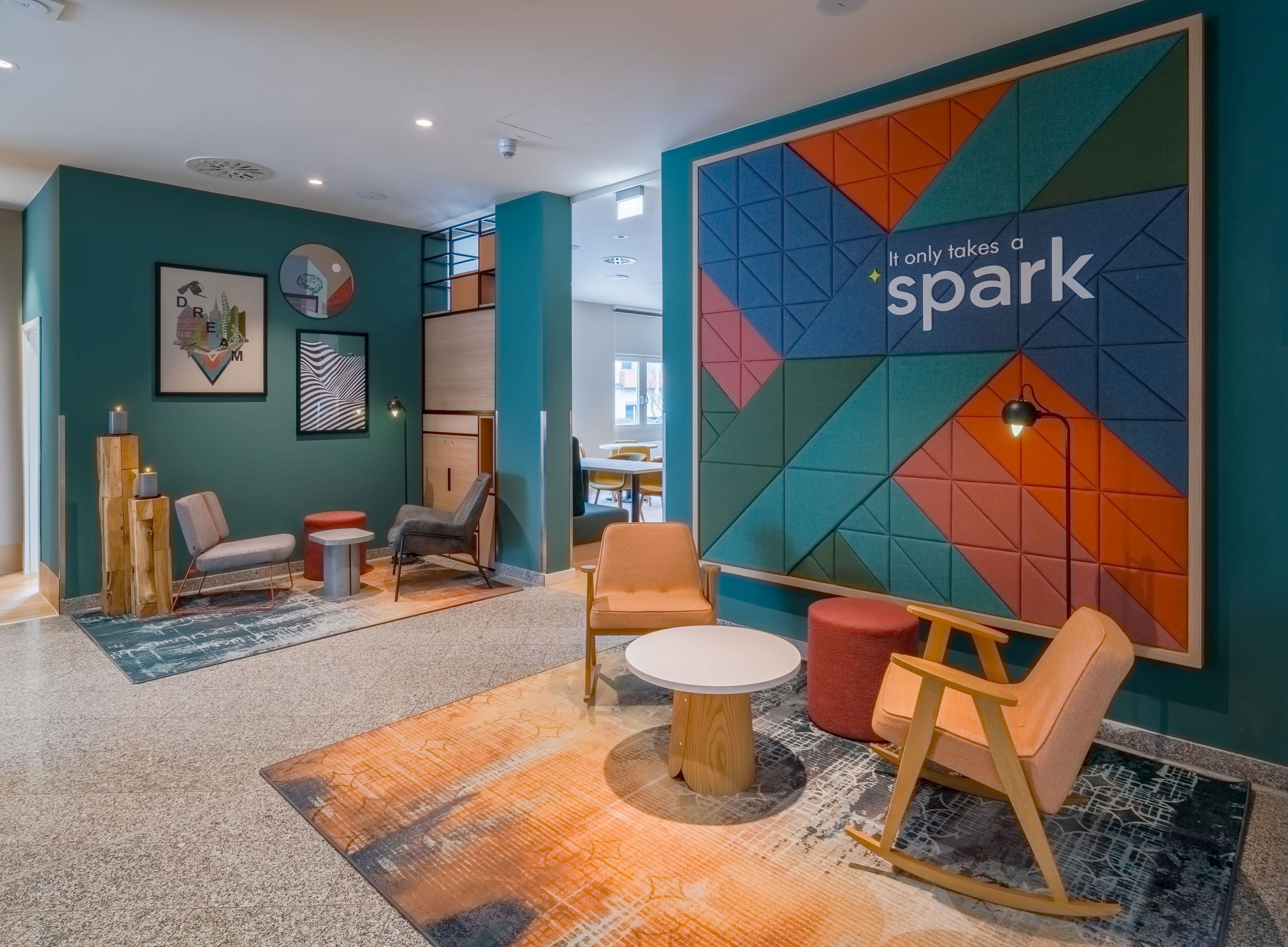 Spark by Hilton Van City Centre