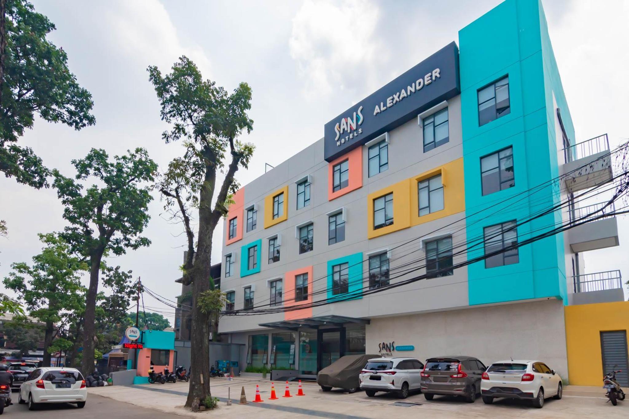 Exterior & Views 5, Sans Hotel Alexander Bandung, Bandung