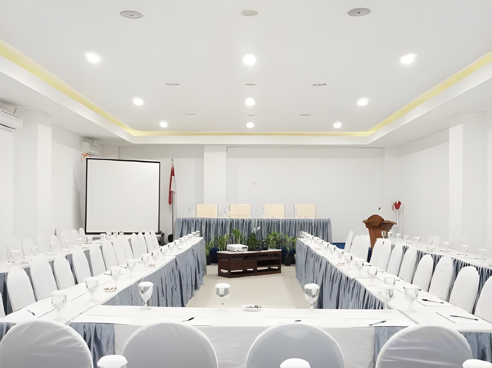 Exterior & Views 3, Grand Master Villa Tomohon, Tomohon