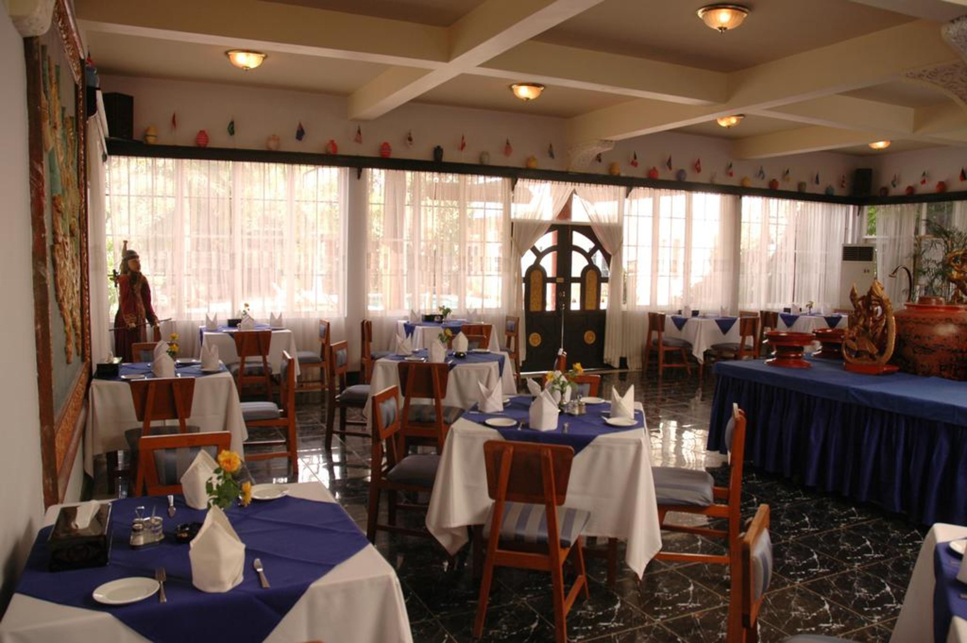 Emerald Land Inn