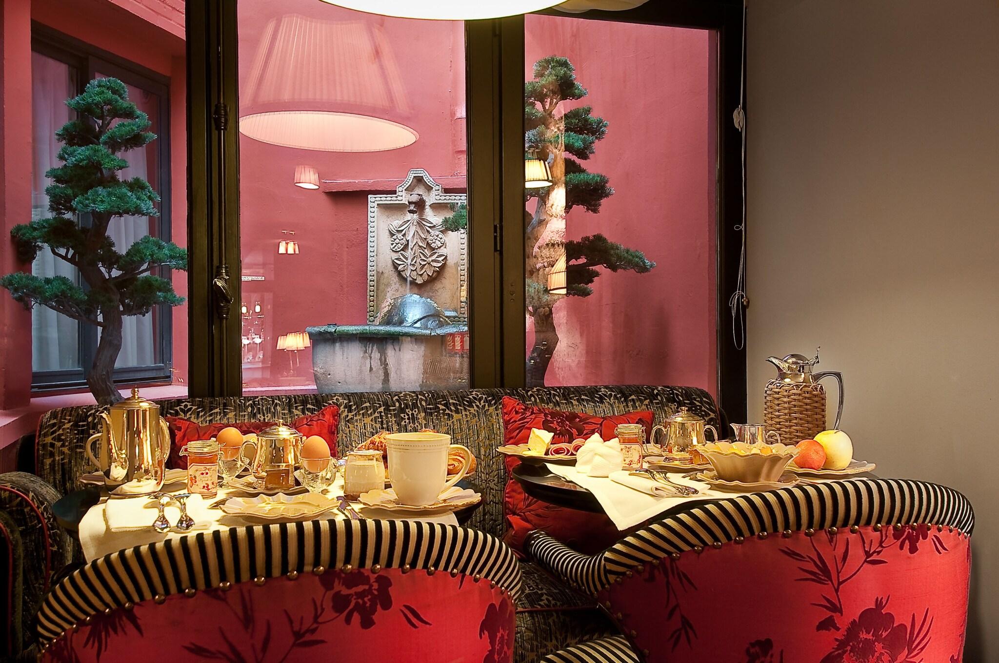 Hôtel Odéon Saint Germain by null