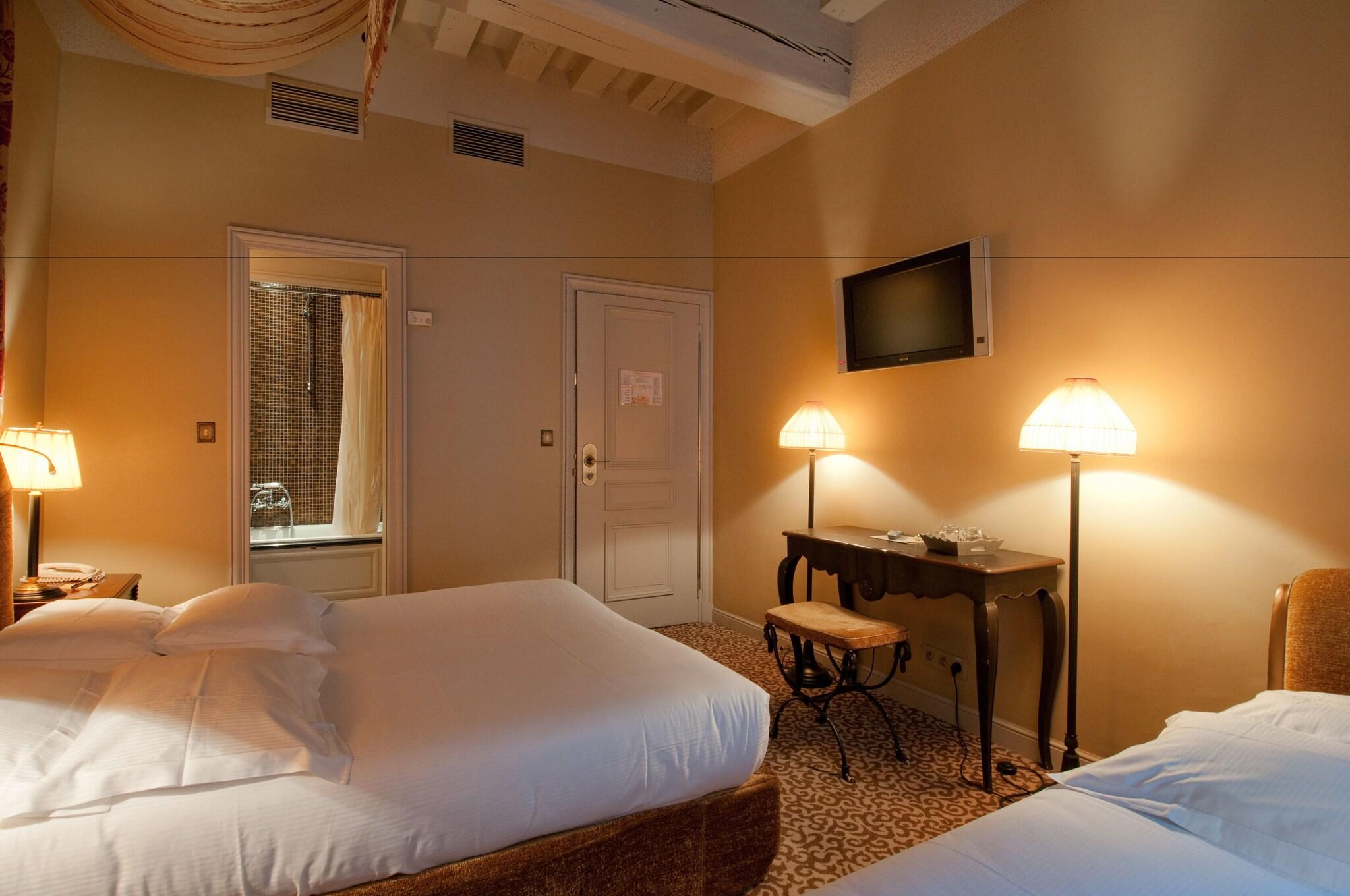 Hôtel Odéon Saint Germain by null