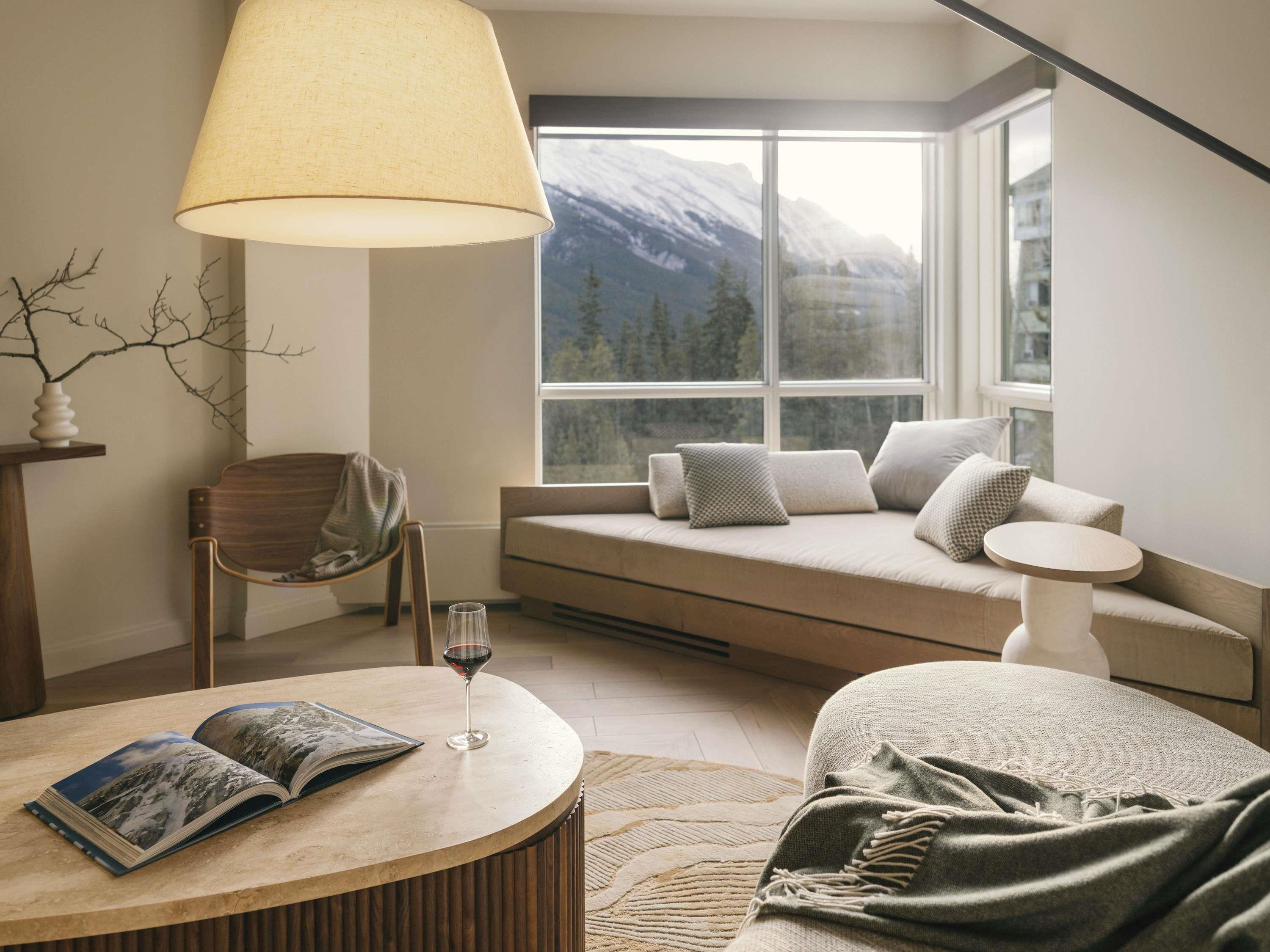 Rimrock Banff, Emblems Collection