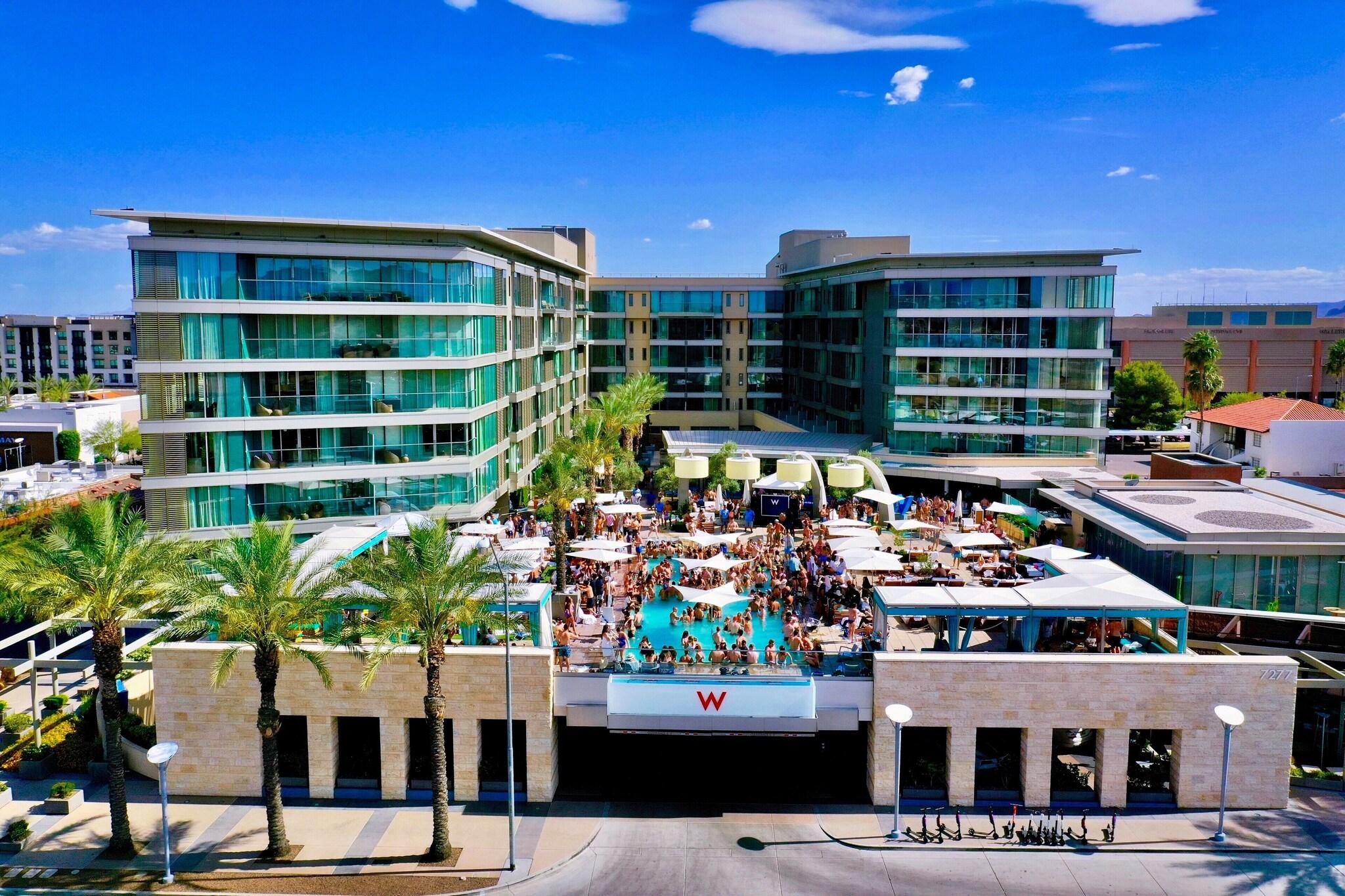 W Scottsdale by null