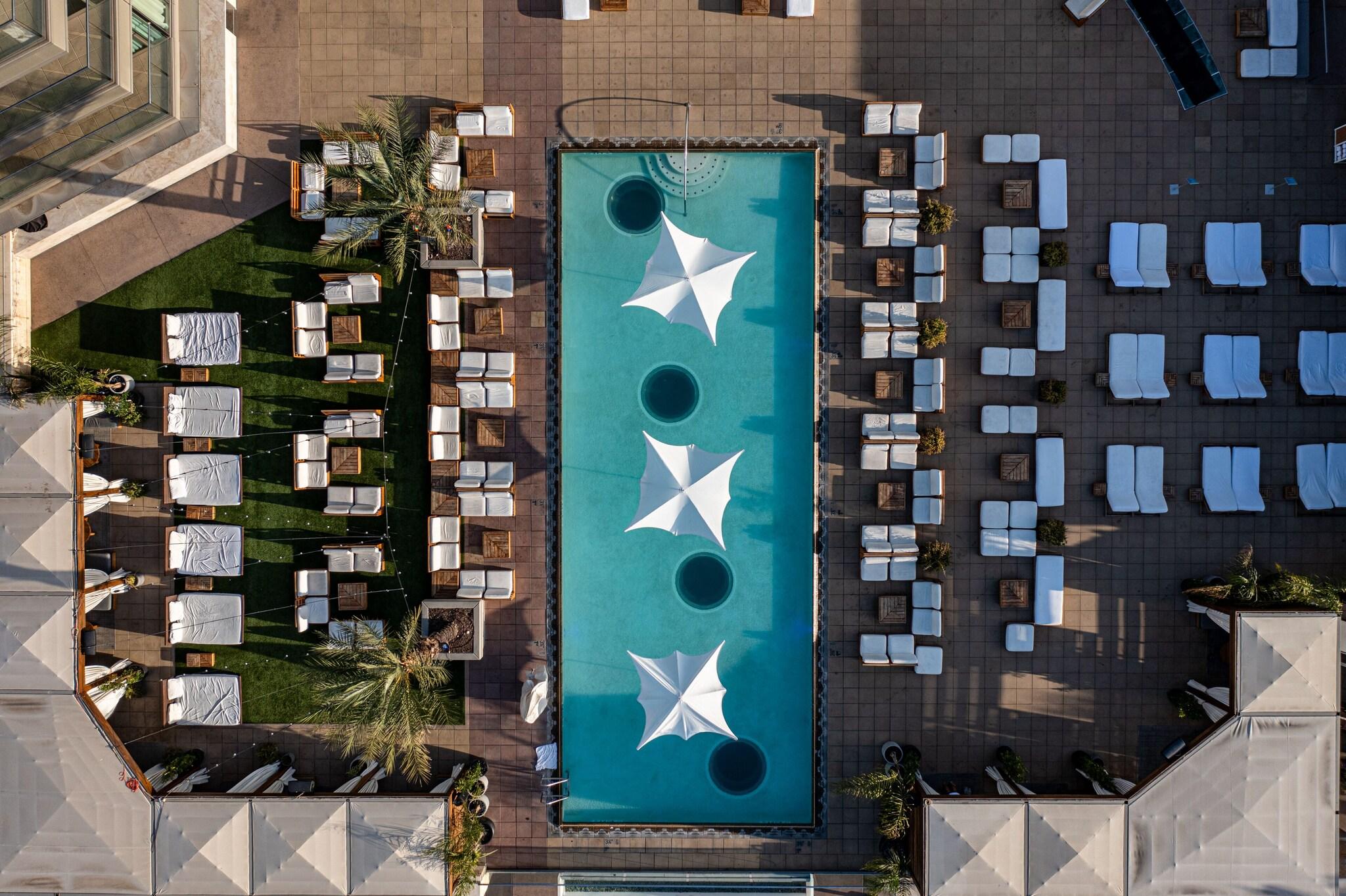 W Scottsdale by null