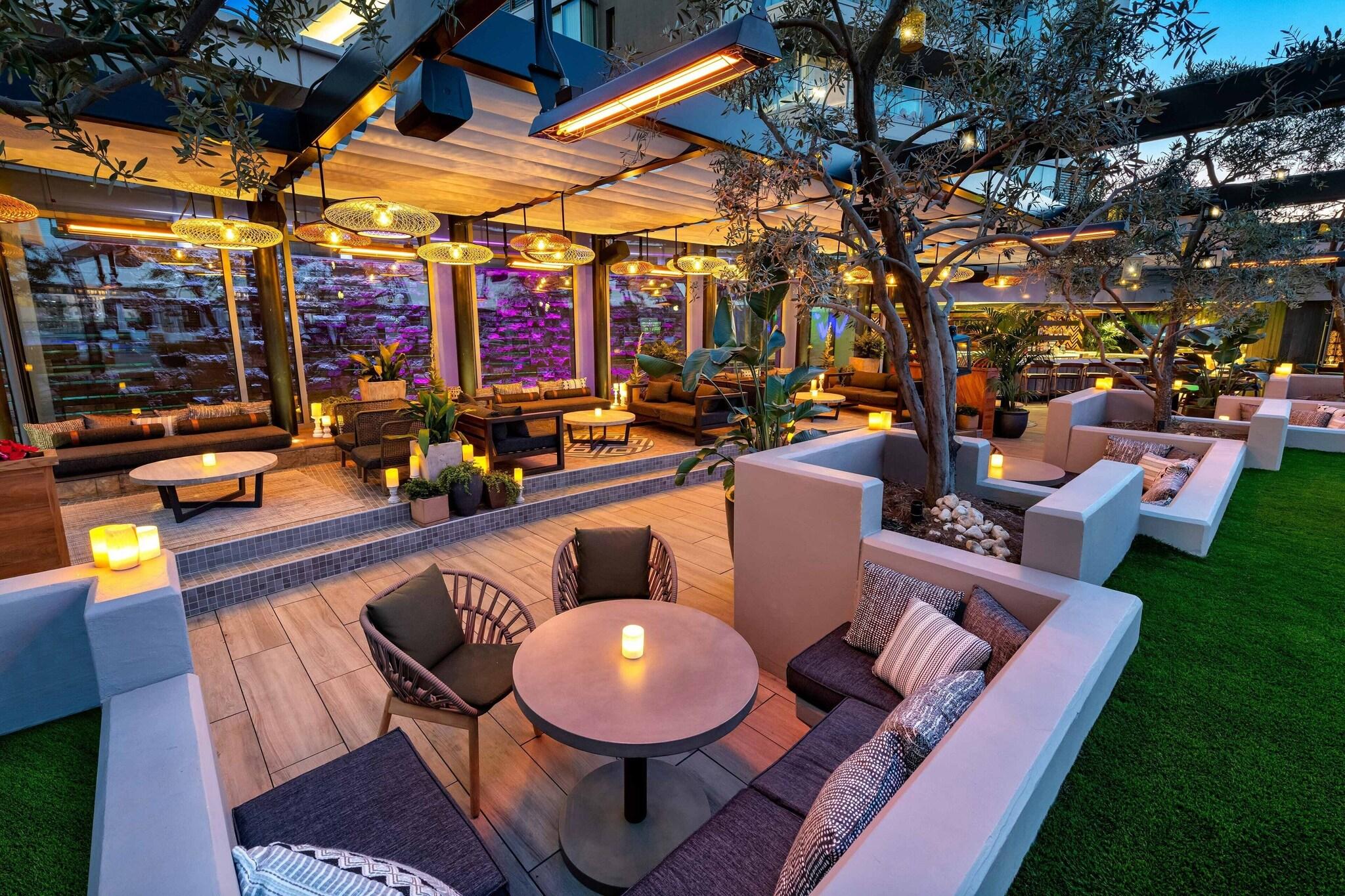 W Scottsdale by null