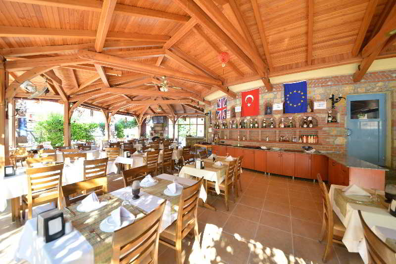 Montebello Deluxe Hotel