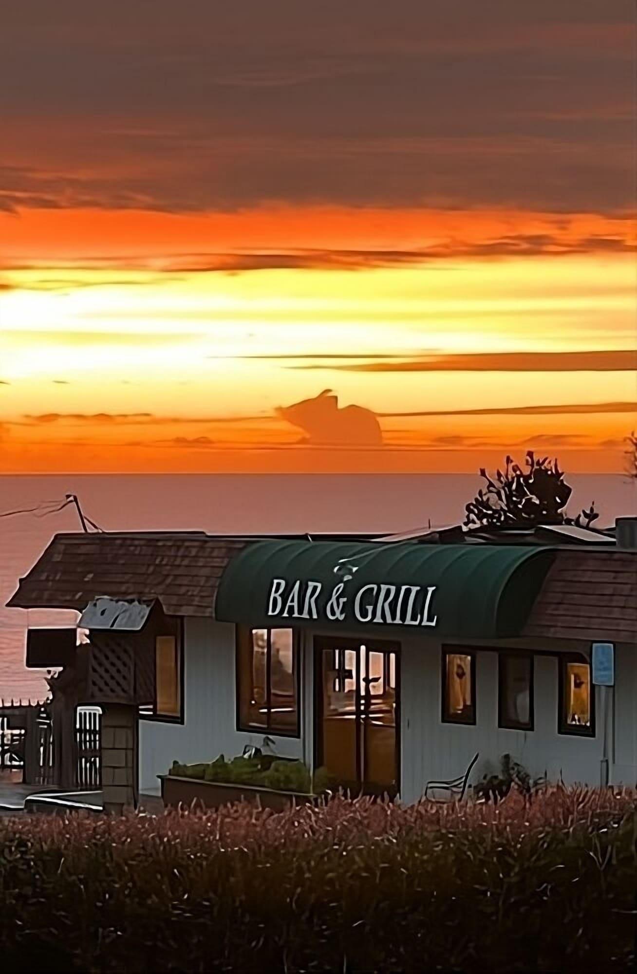 Ocean Cove Lodge