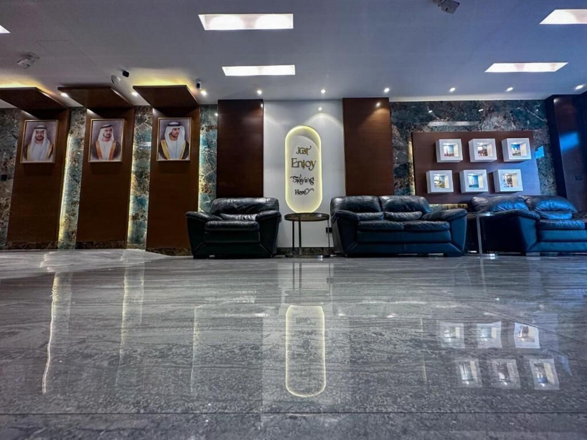 Gold Sky Avenue Hotel