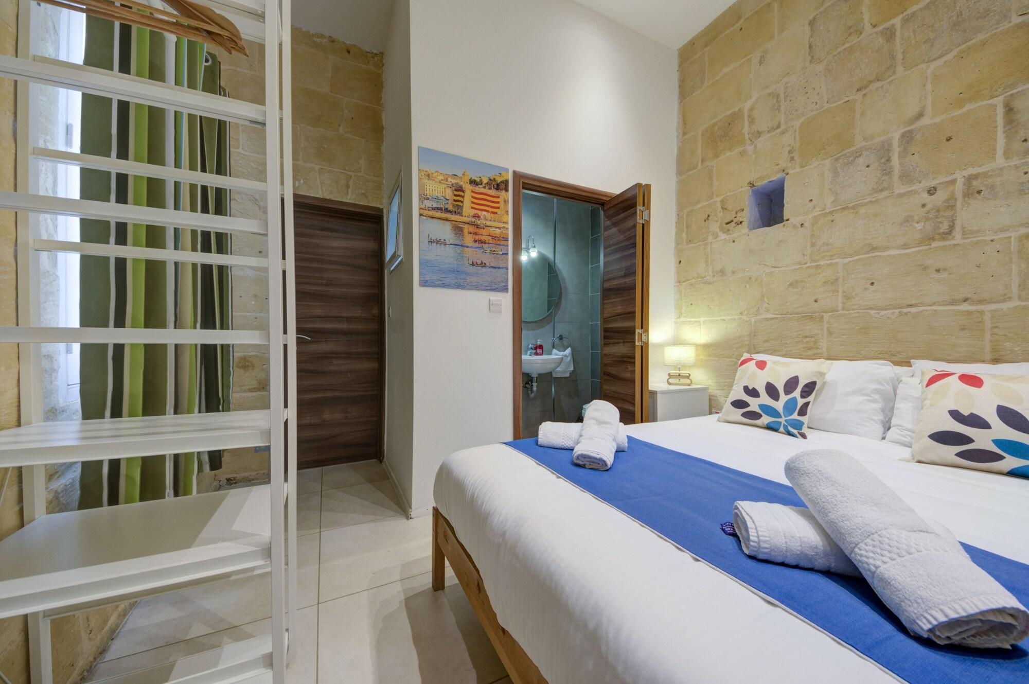 Tritoni Harbour Suites