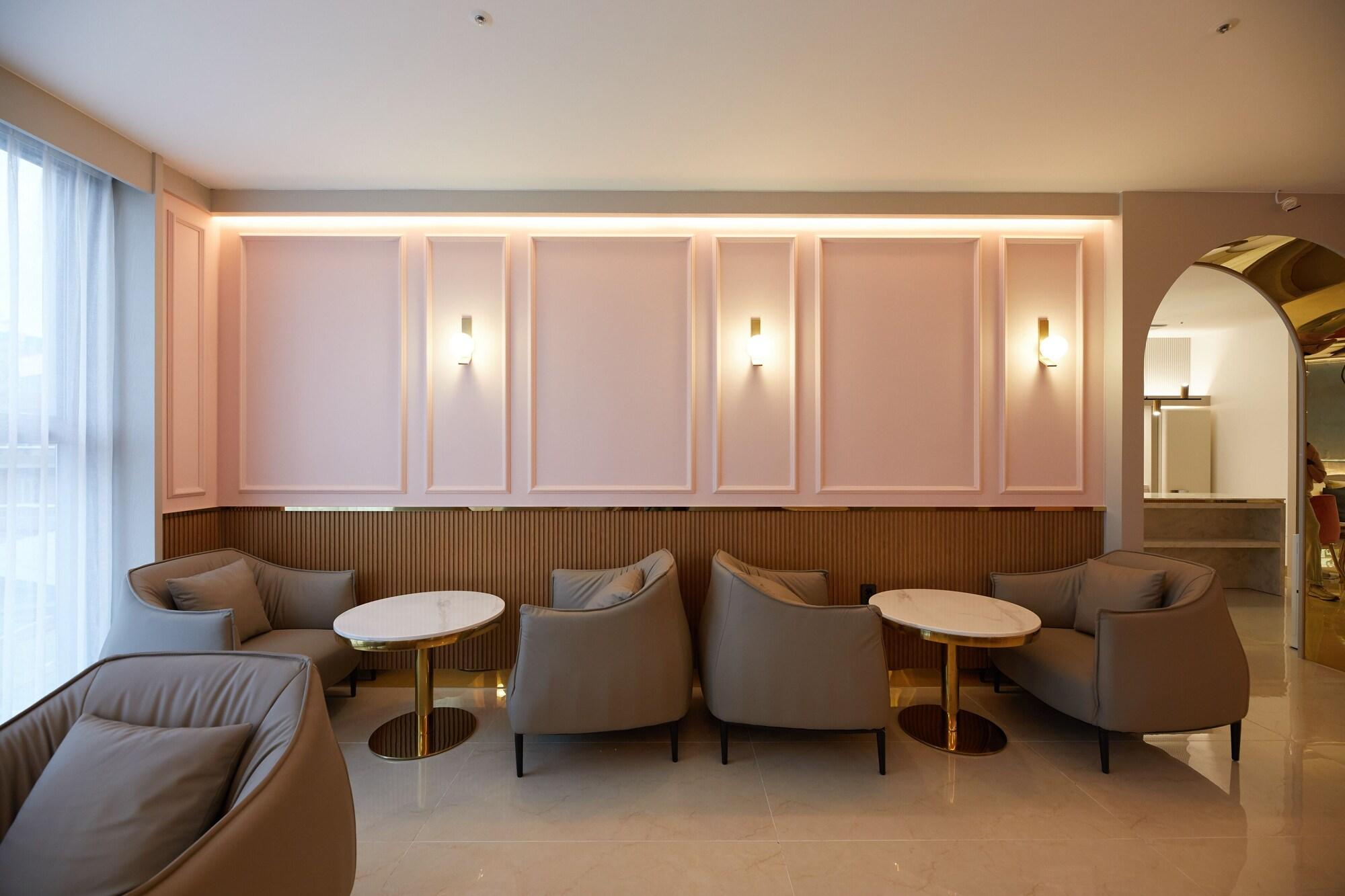 Grand Bern Hotel