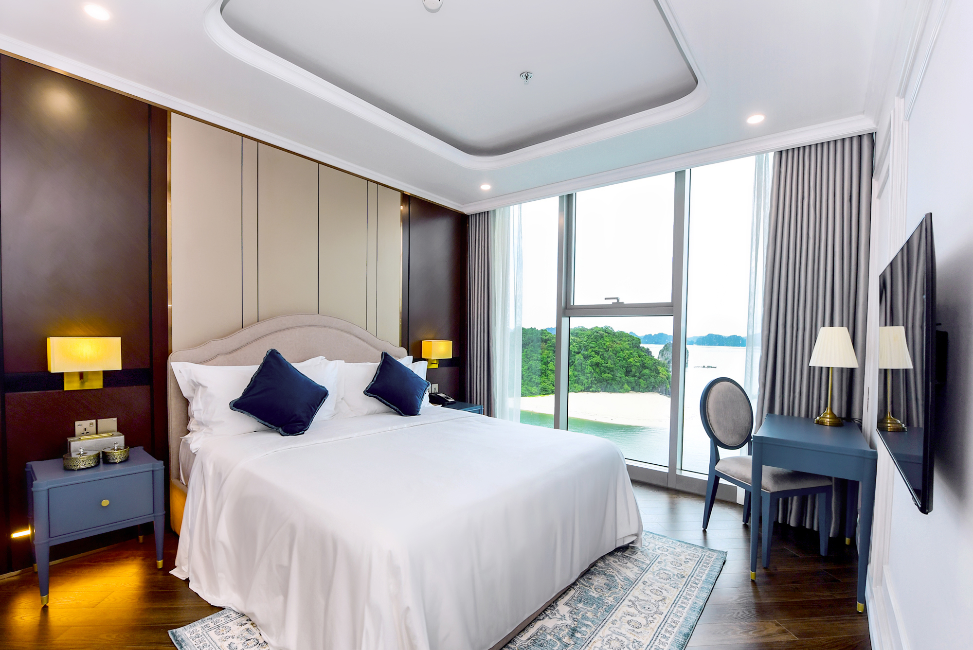 Centara Hotel & Residences Van Don