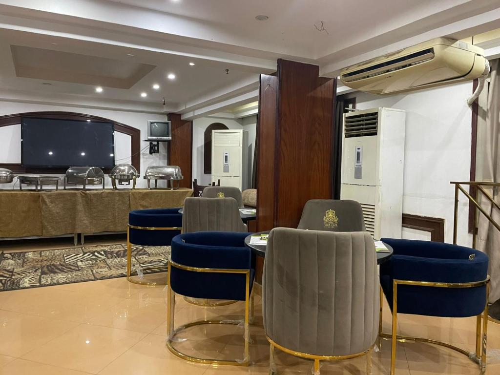 Al-manar Hotel