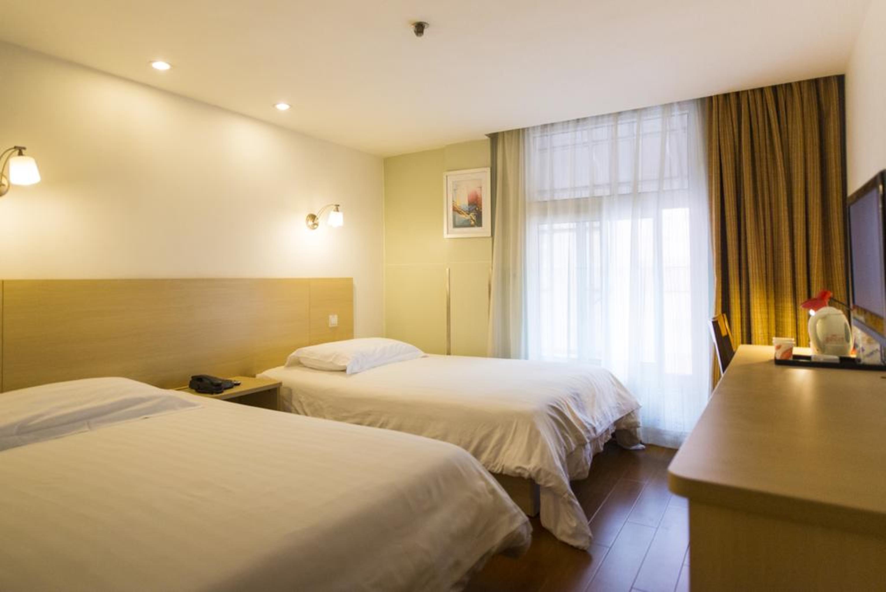 Motel 168 Sinan Road