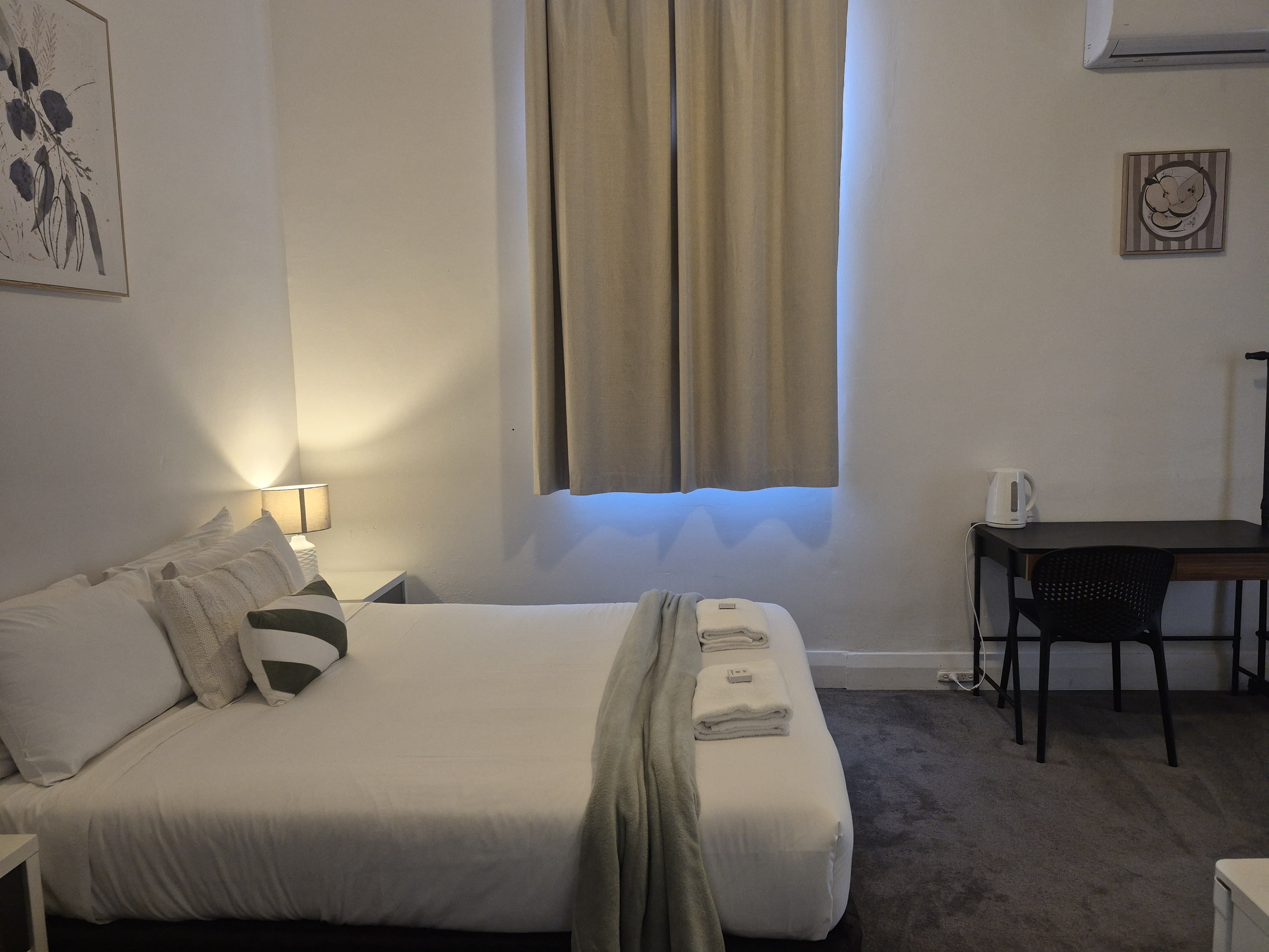 Room 2, The Freemasons Hotel, Bridgetown-Greenbushes