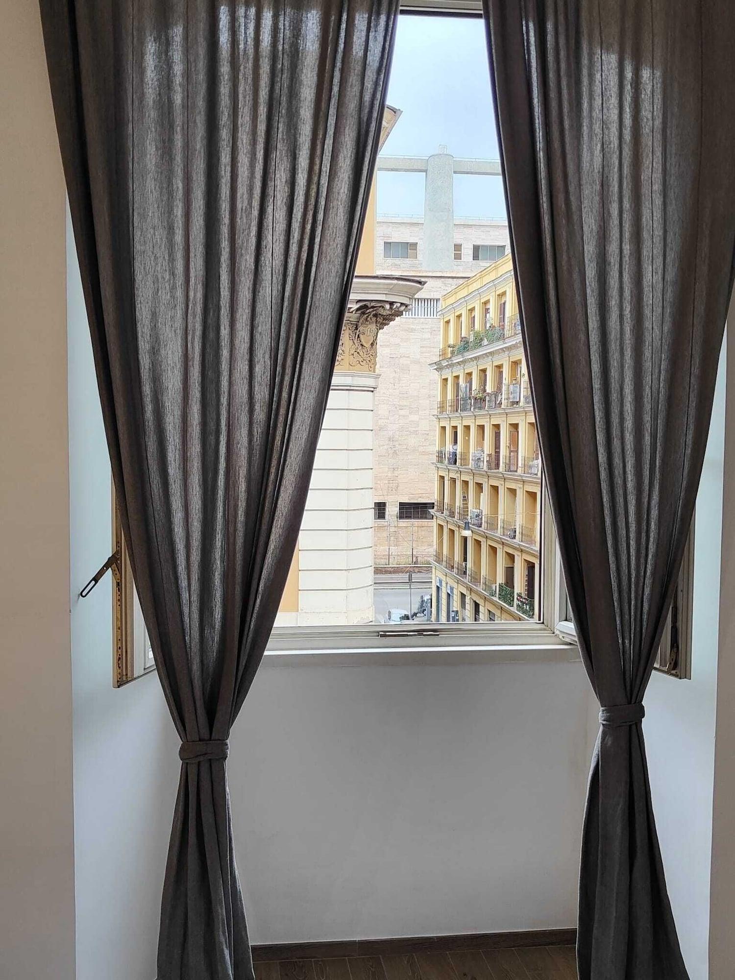 White King Rooms