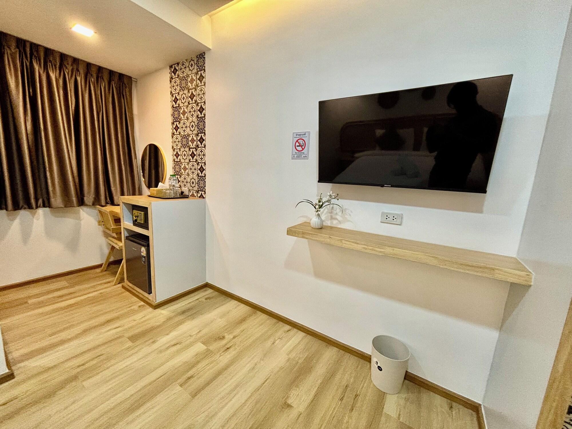 Charm Hostel At Pratumnak