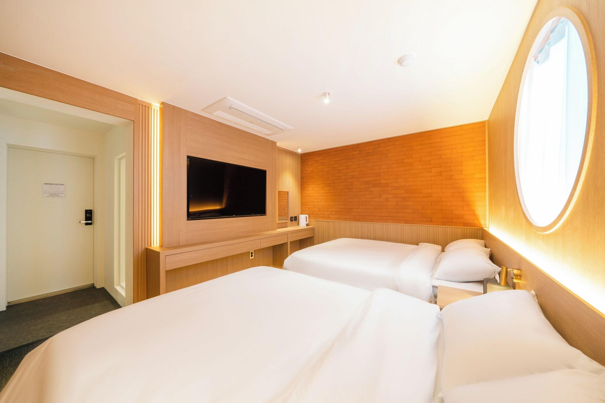 Y Collection By Unboundi Gyeongju